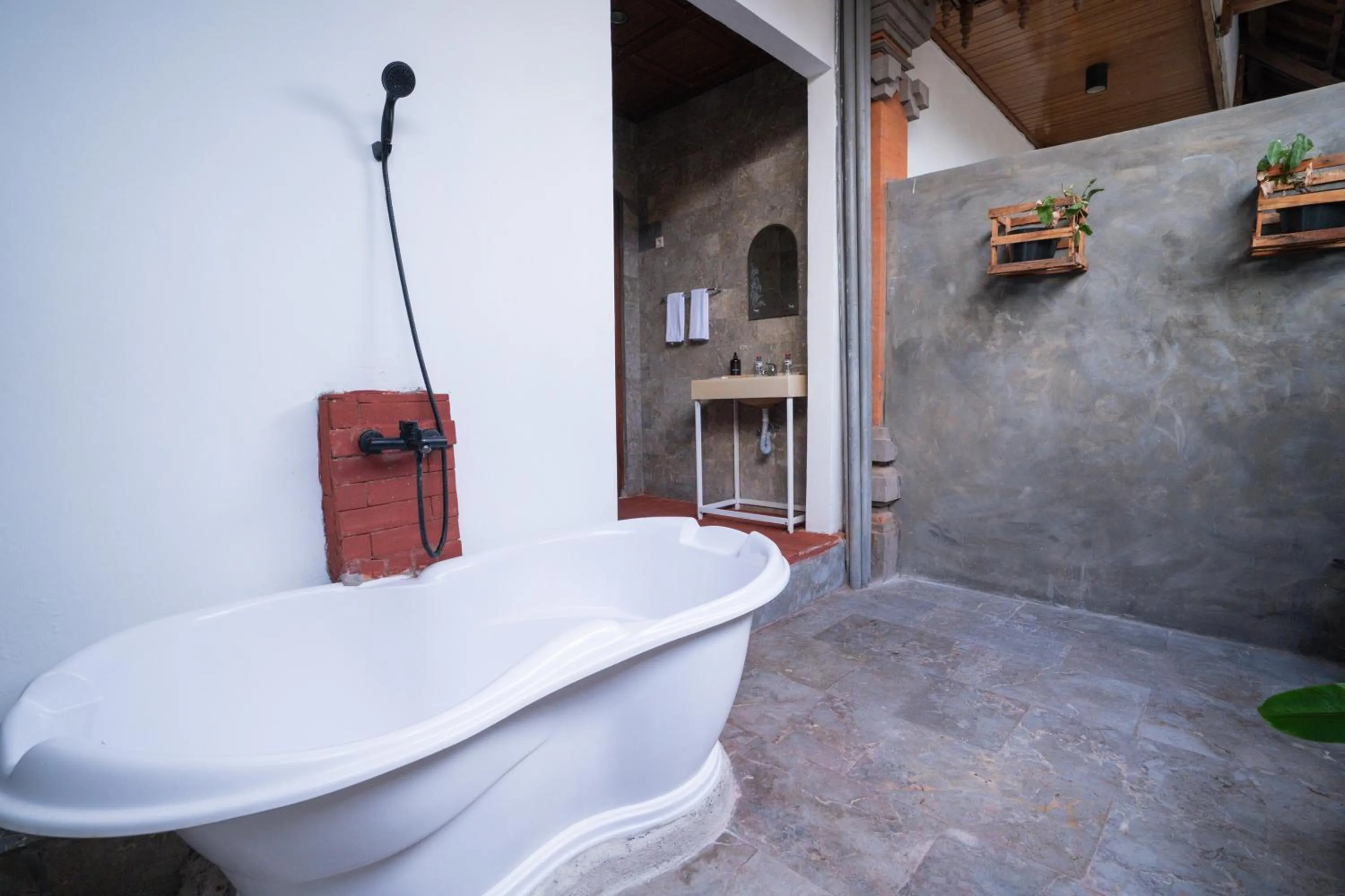 Bath in The Saharah Mirage Bali