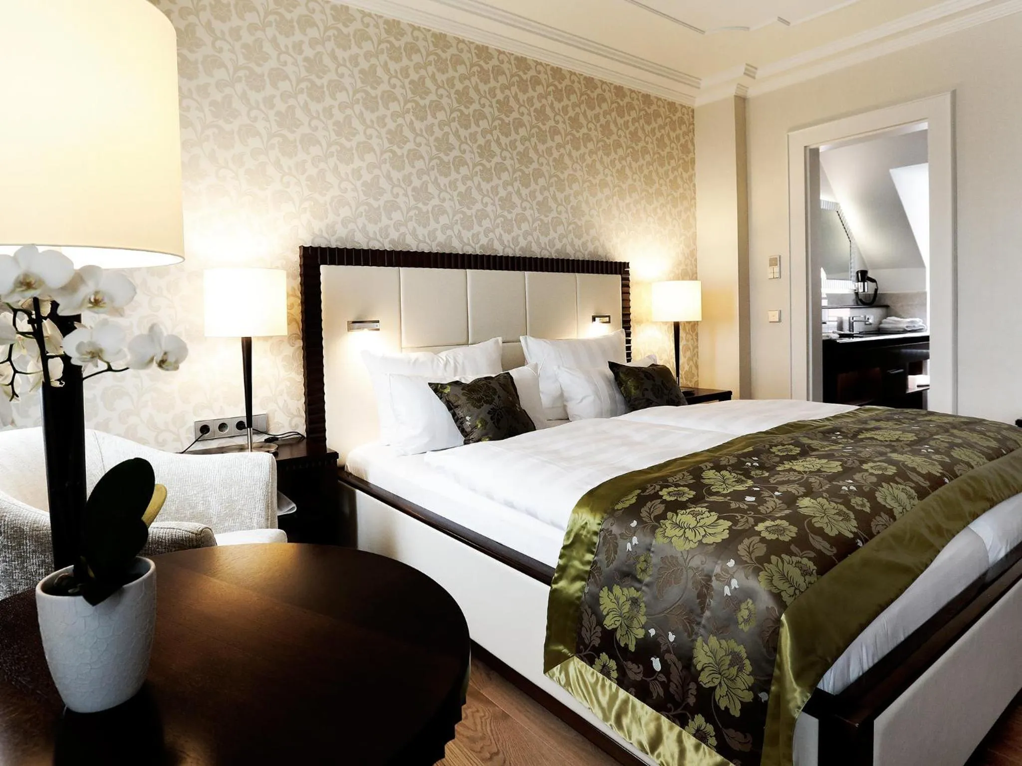 Bed in Kleiner Rosengarten