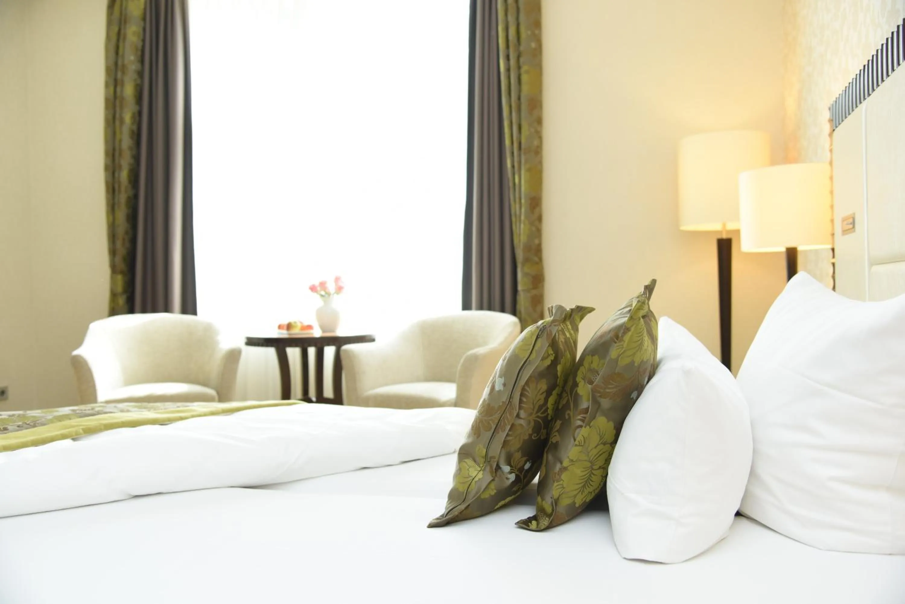 Bed in Kleiner Rosengarten