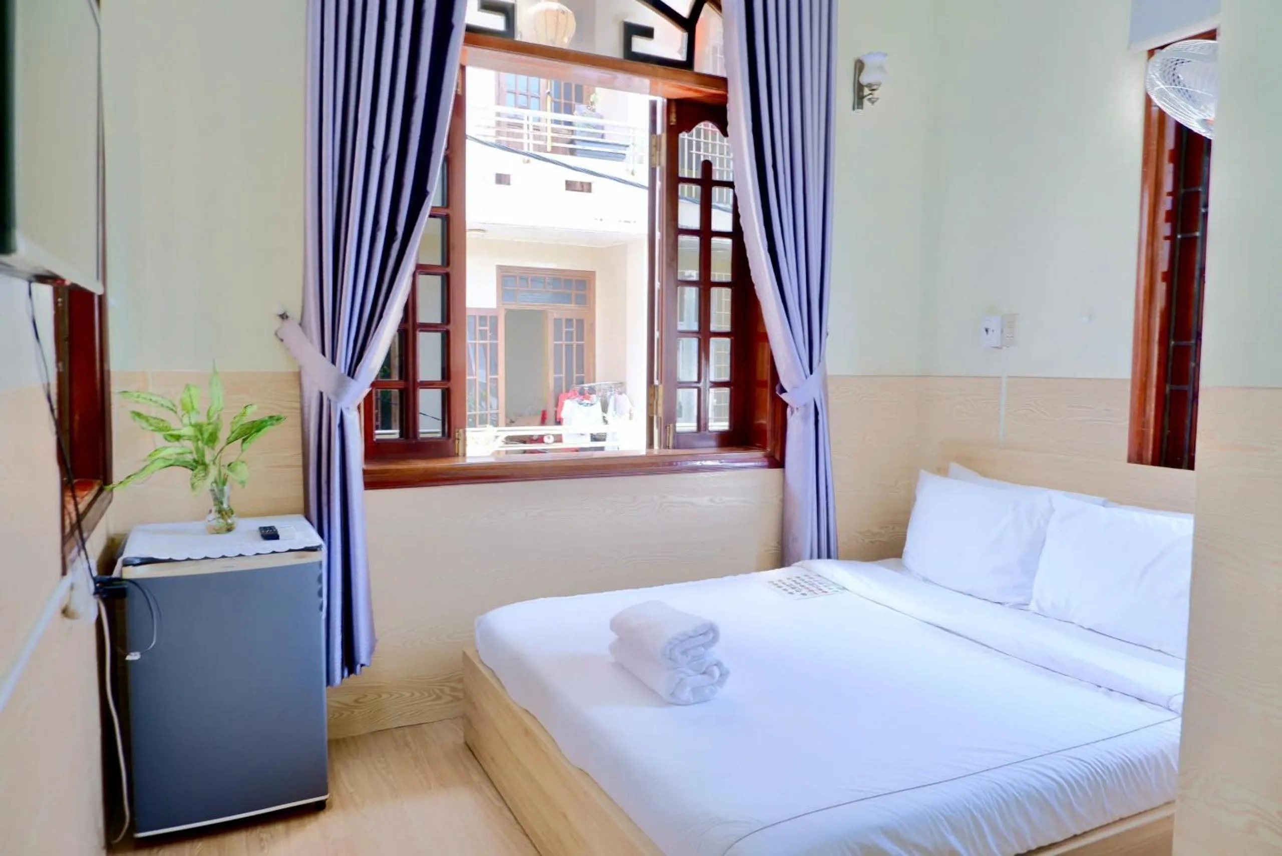 Bed in Hue Ancient Town - Homestay in Hue