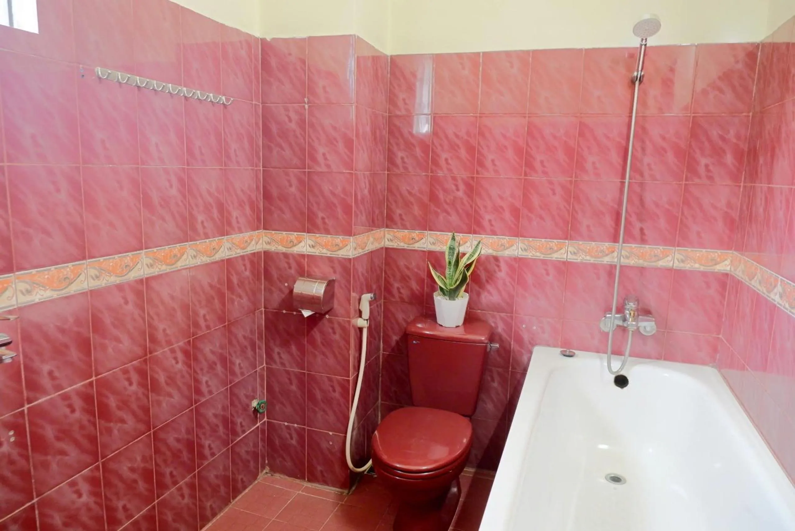 Shower in Hue Ancient Town - Homestay in Hue