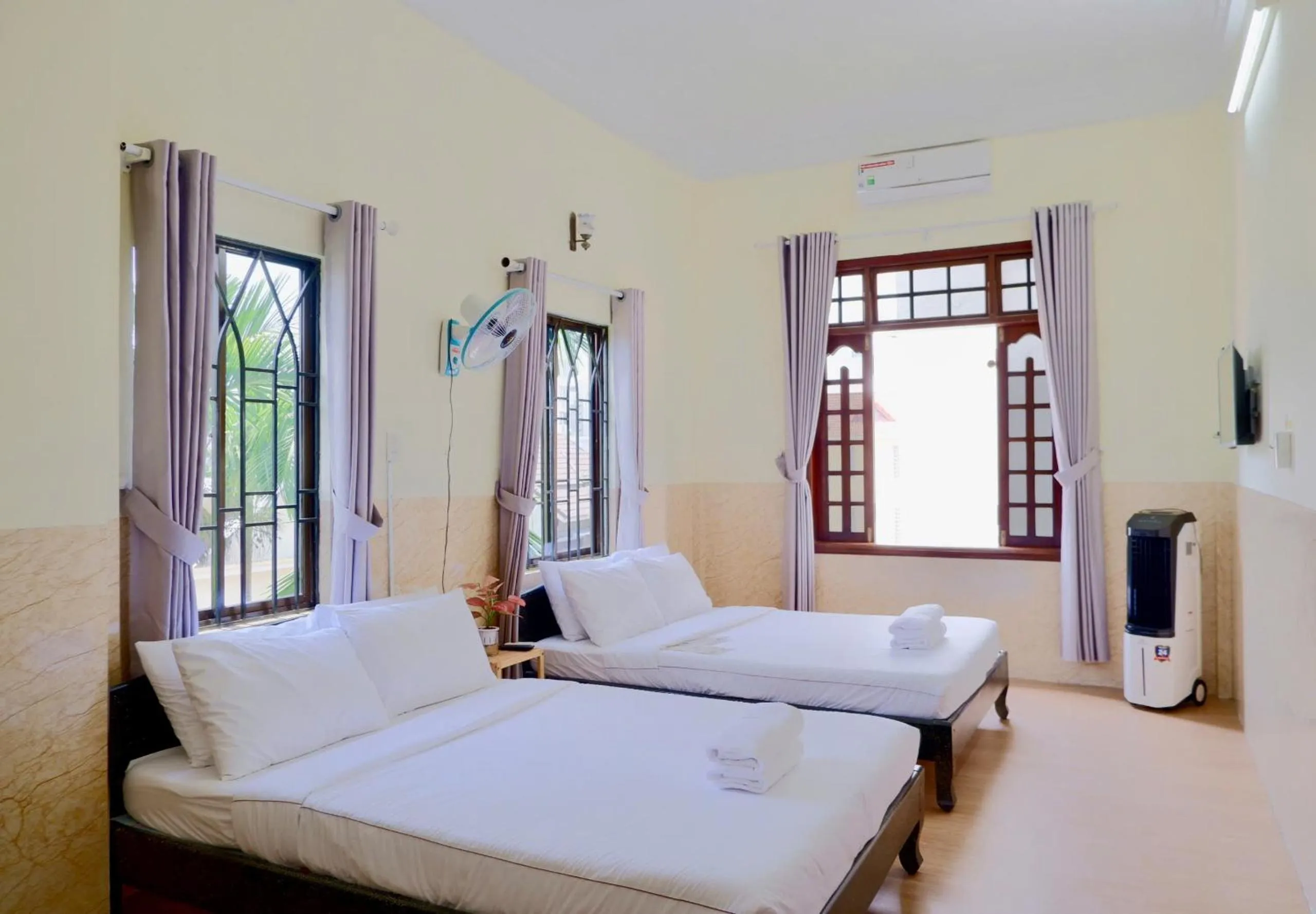 Bed in Hue Ancient Town - Homestay in Hue