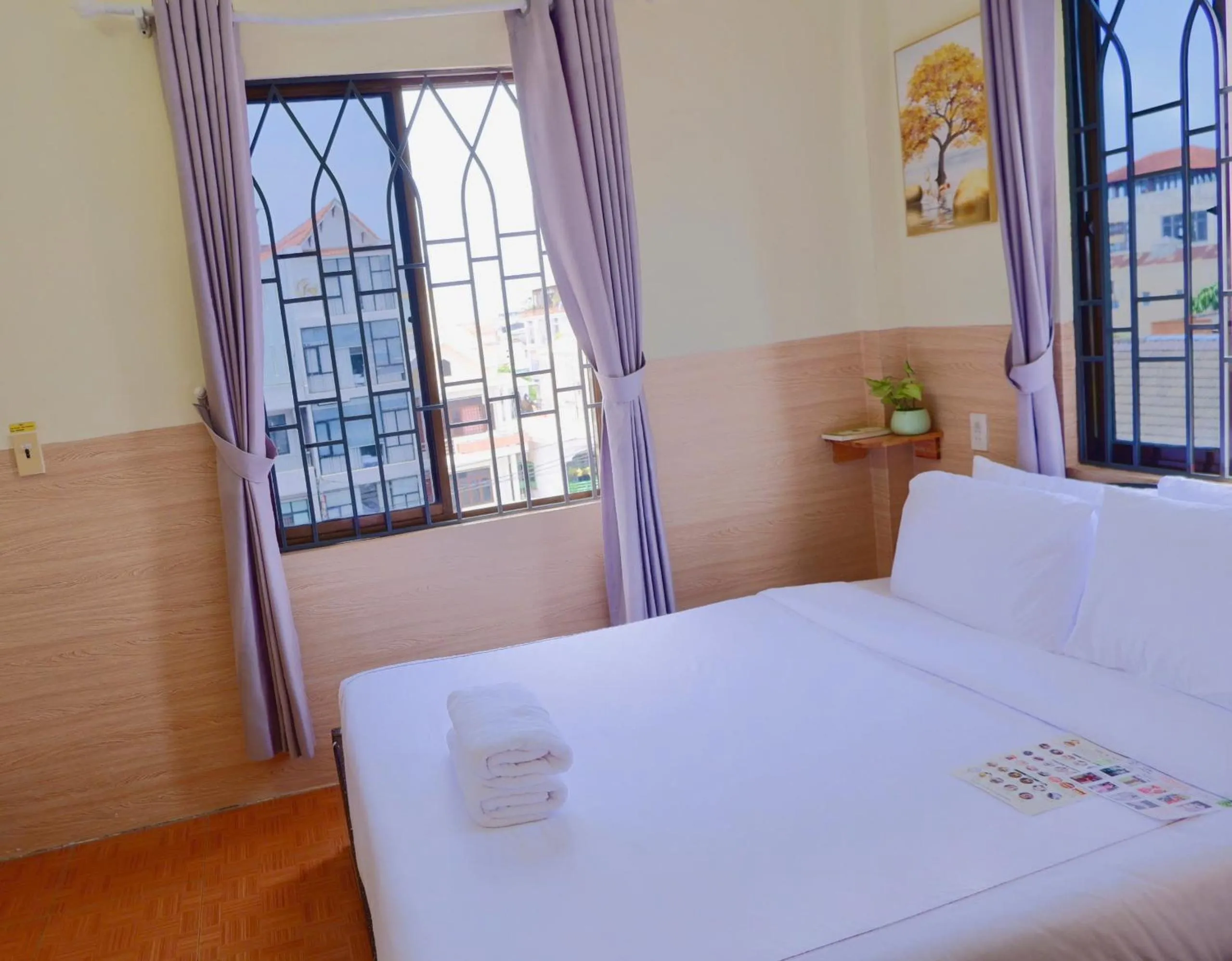 Bed in Hue Ancient Town - Homestay in Hue