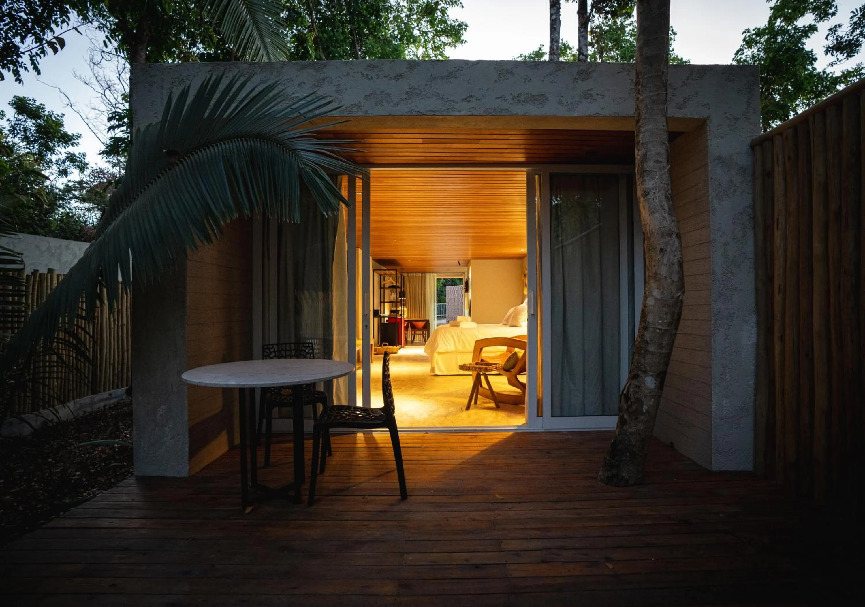 Patio in Amaná Hotel