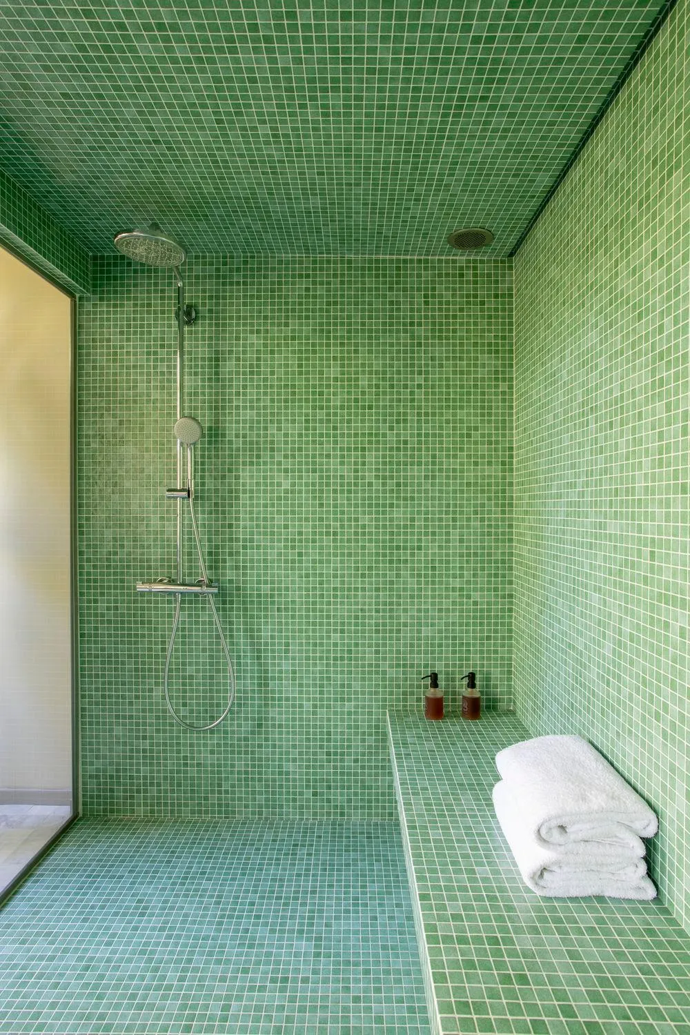 Steam room in Hôtel de la Villeon