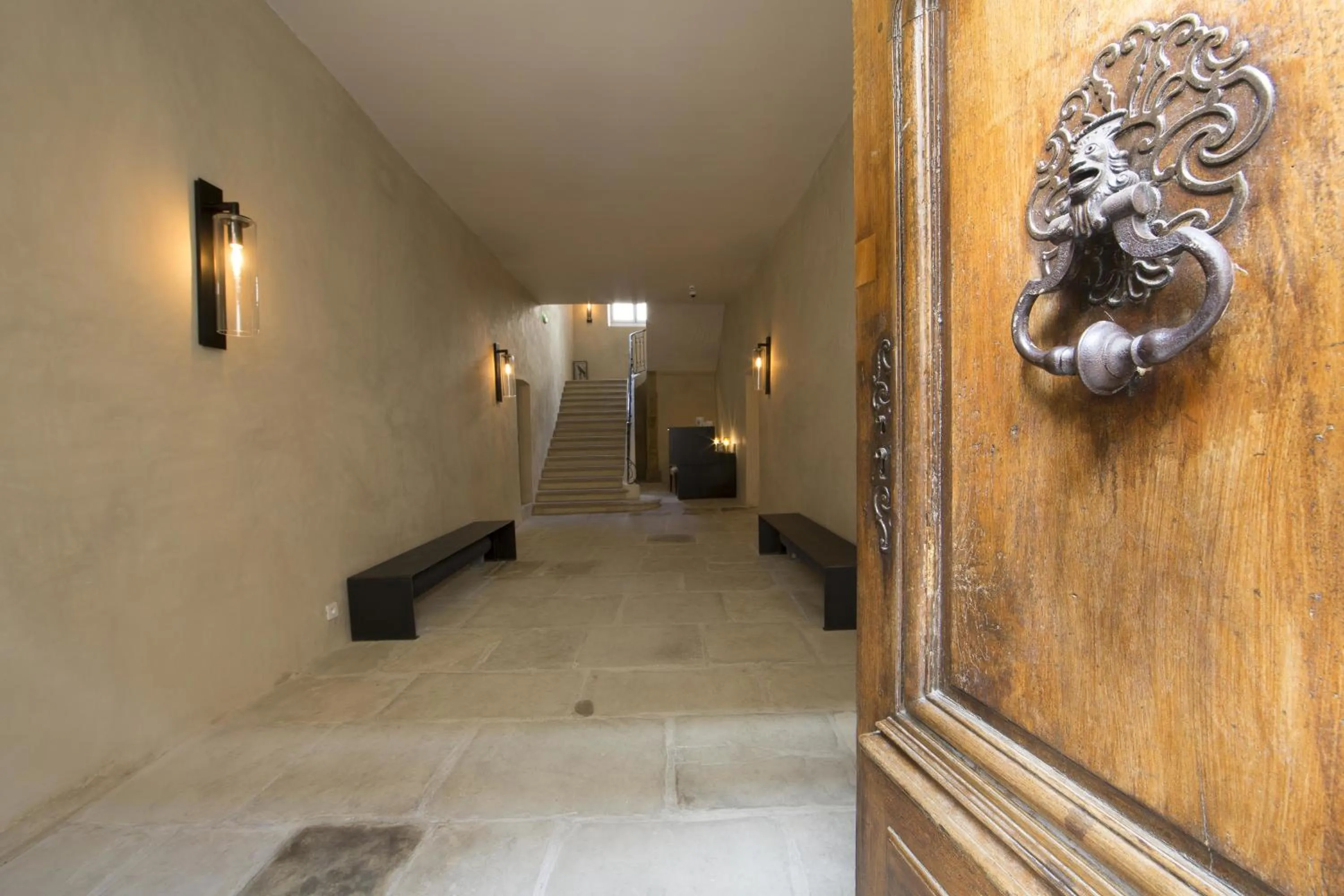 Facade/entrance in Hôtel de la Villeon