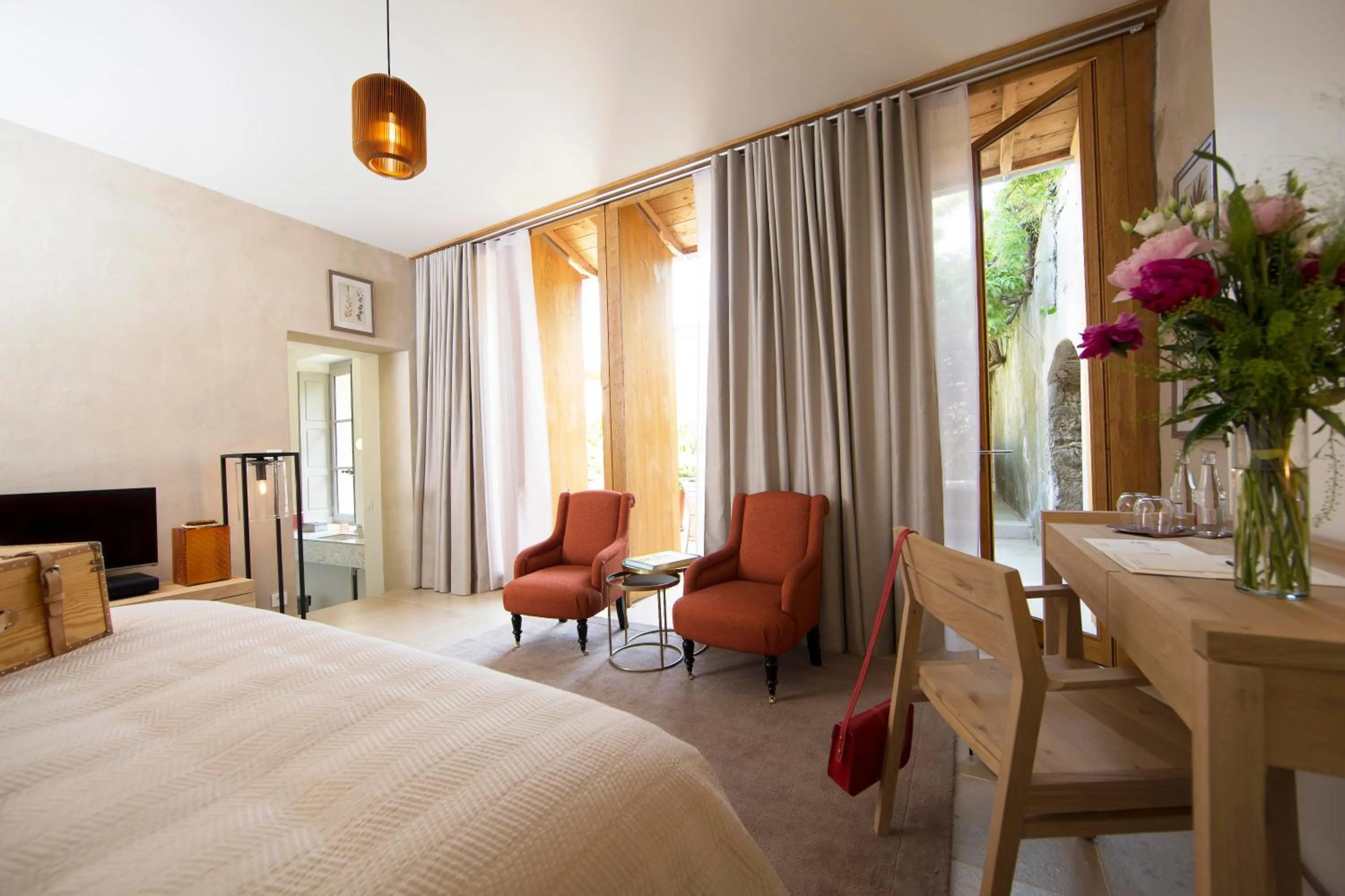 Decorative detail, Bed in Hôtel de la Villeon