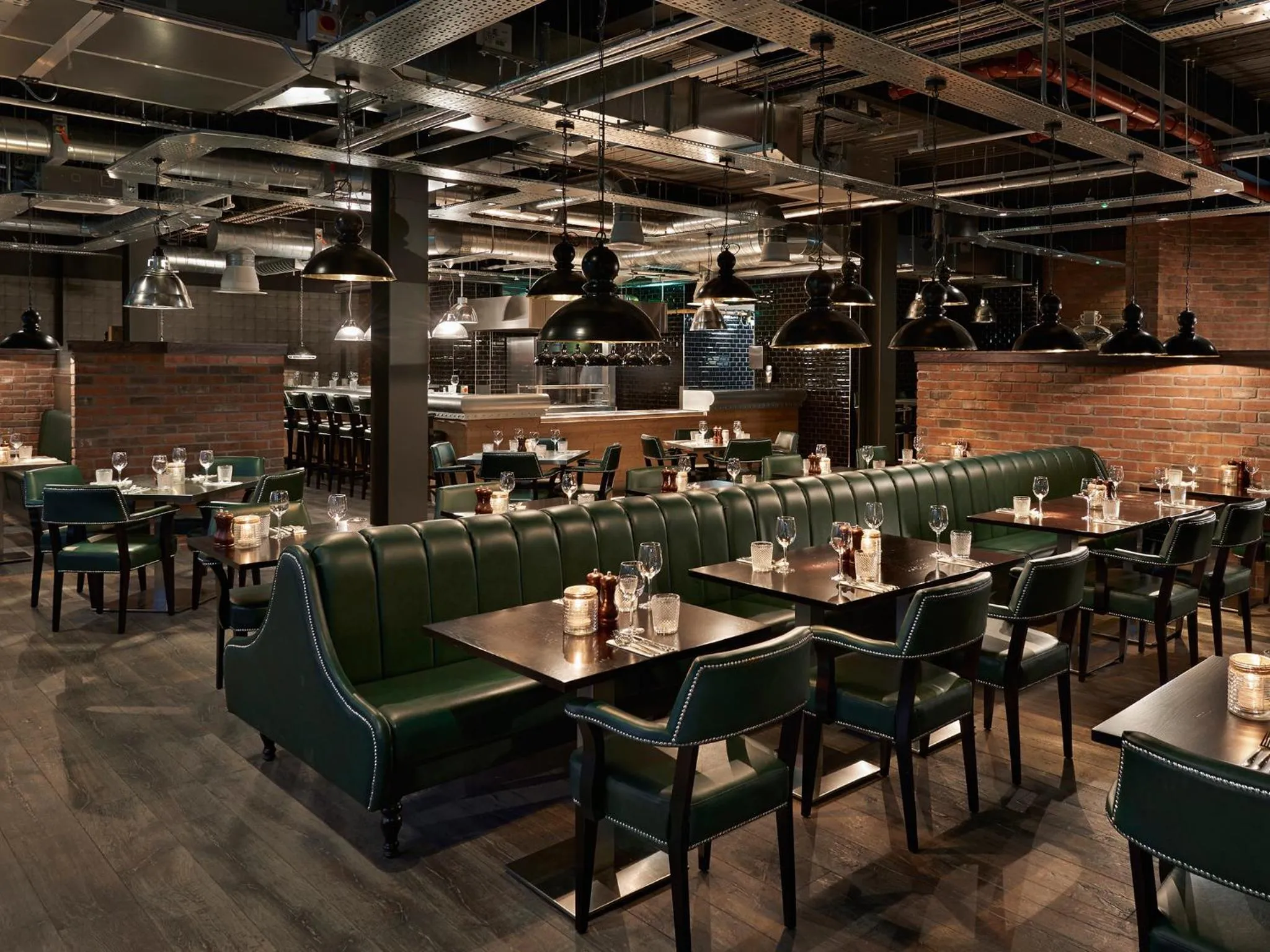 Restaurant/places to eat in Village Hotel Glasgow