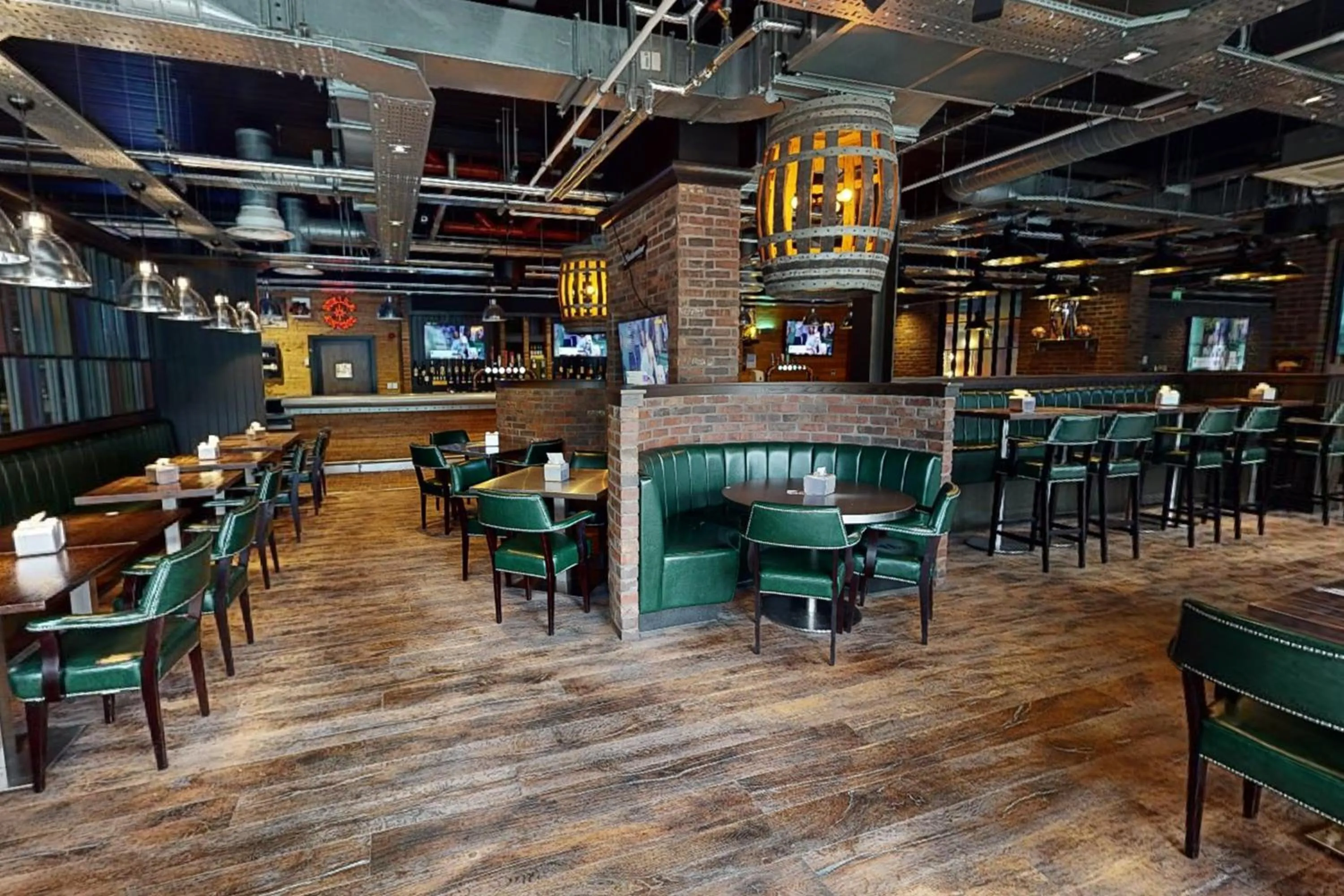 Restaurant/places to eat in Village Hotel Glasgow