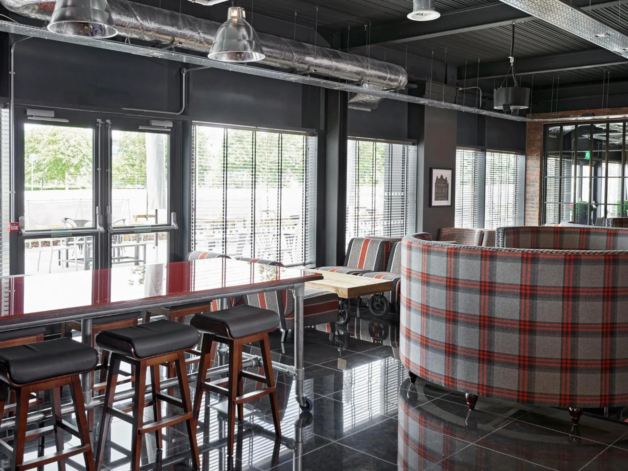 Lounge or bar in Village Hotel Glasgow