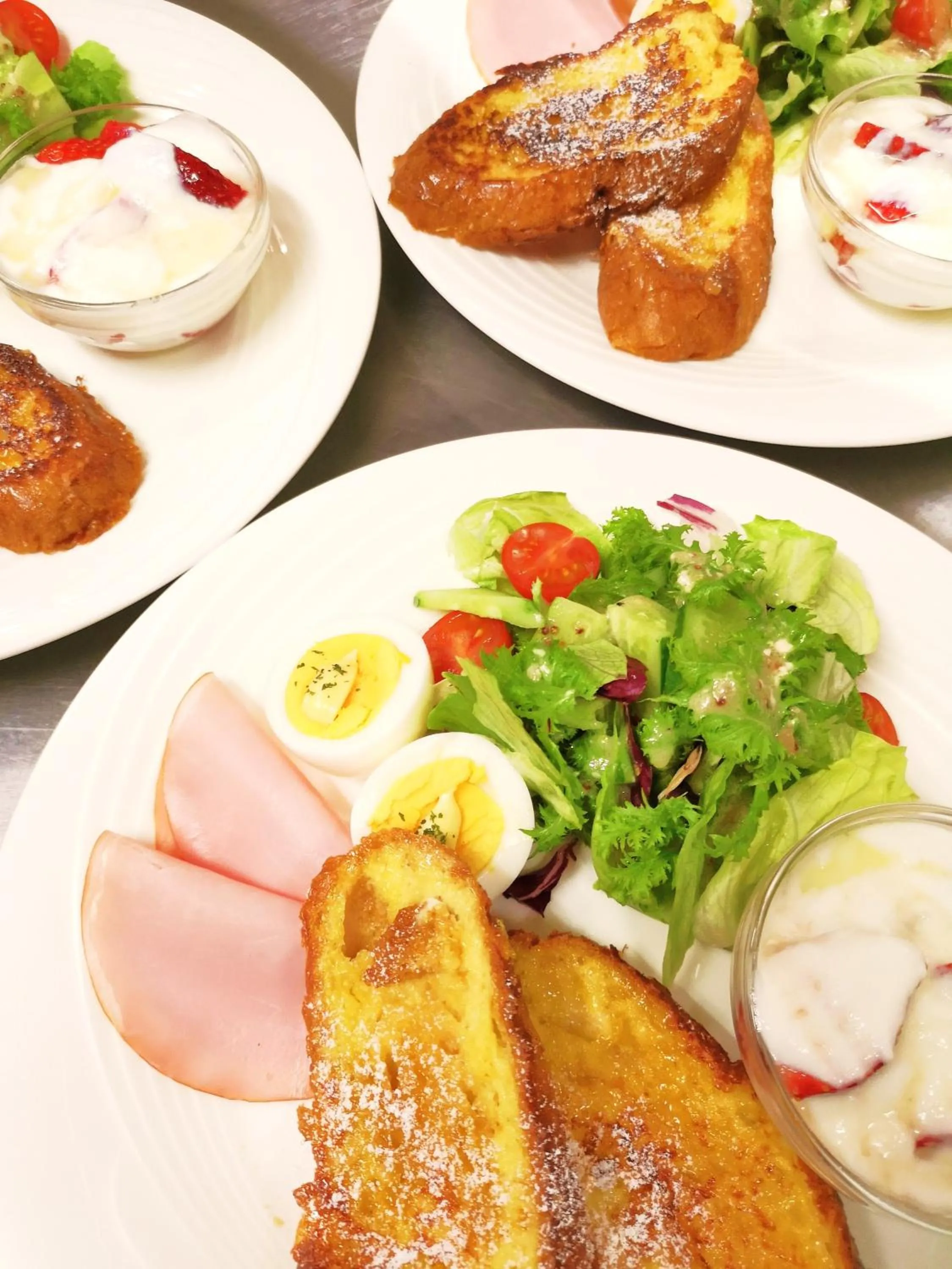 American breakfast in Pension Raclette