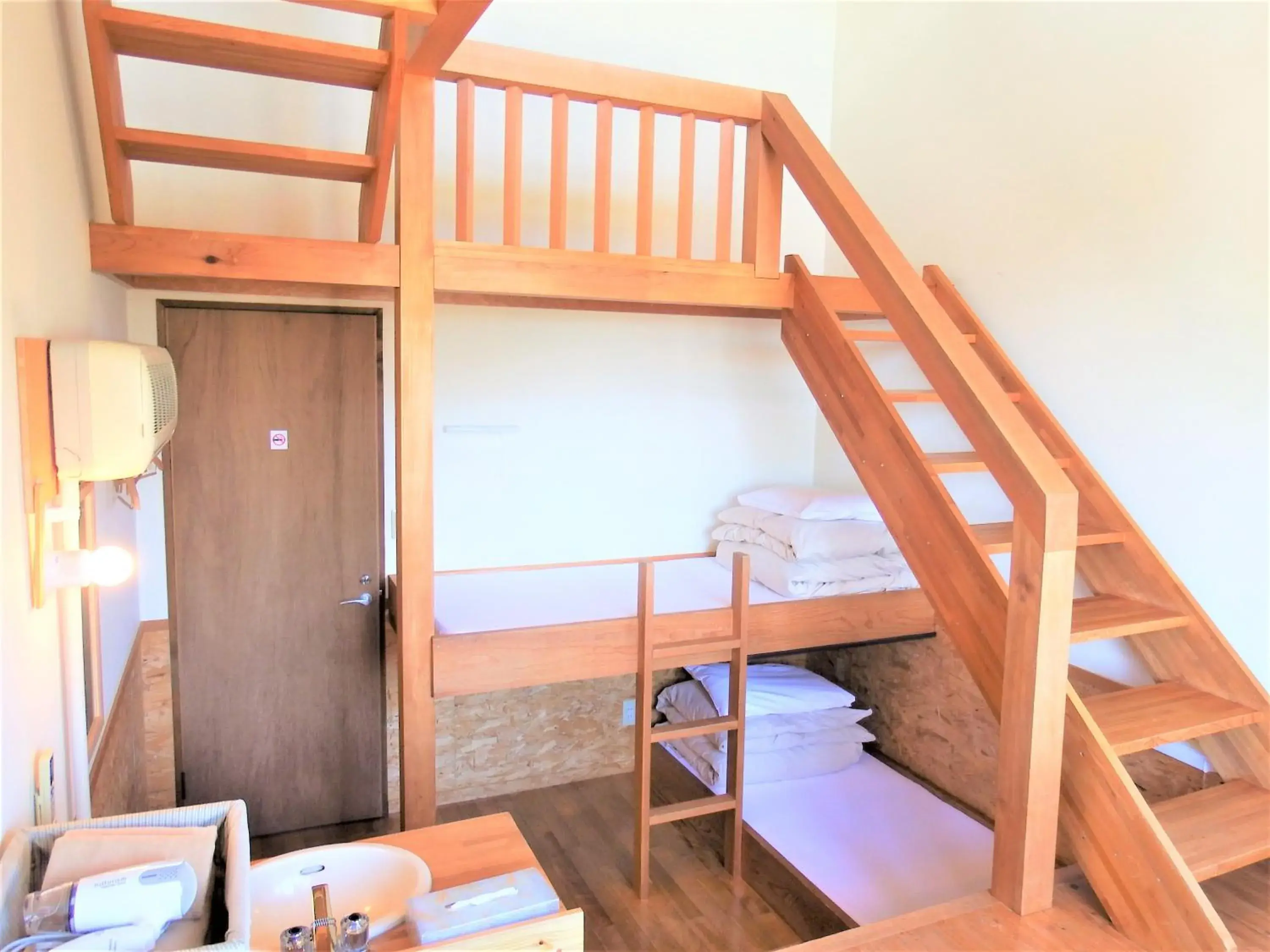 Economy Twin Room in Pension Raclette Economy Twin Room in Pension Raclette