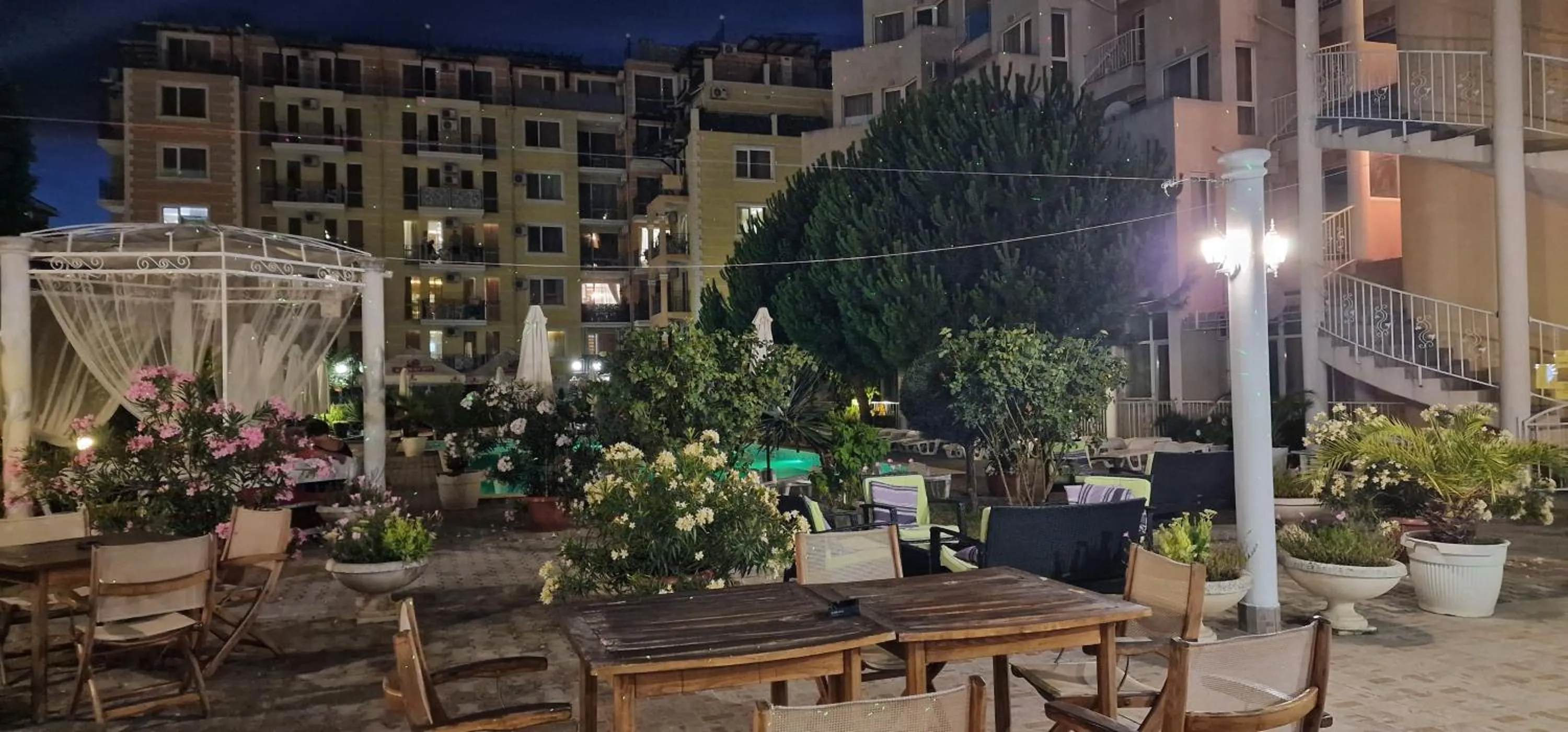 Vanilla Garden Apartments