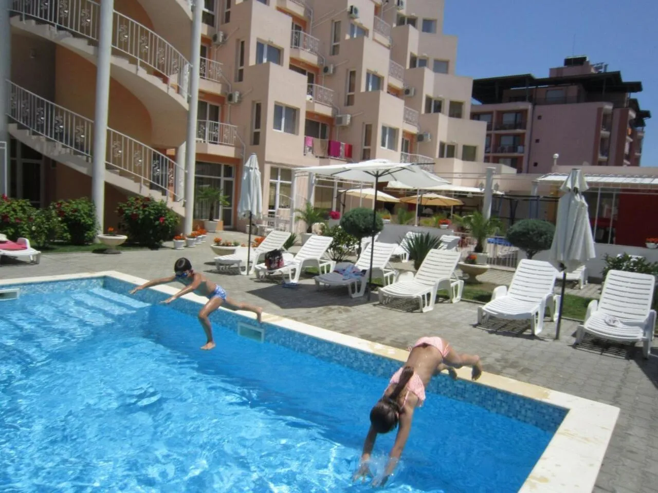 Beach in Vanilla Garden Apartments