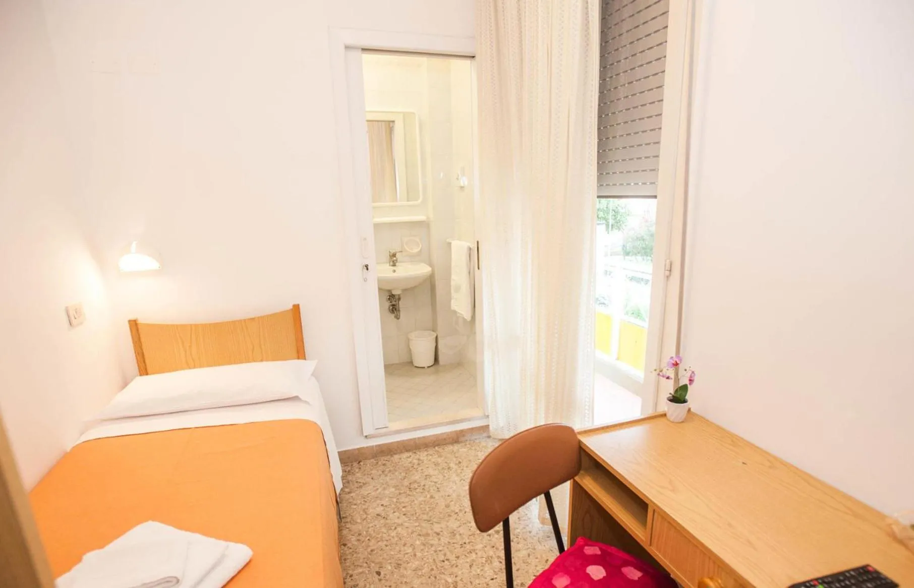 Bedroom, Bed in Hotel Massimo