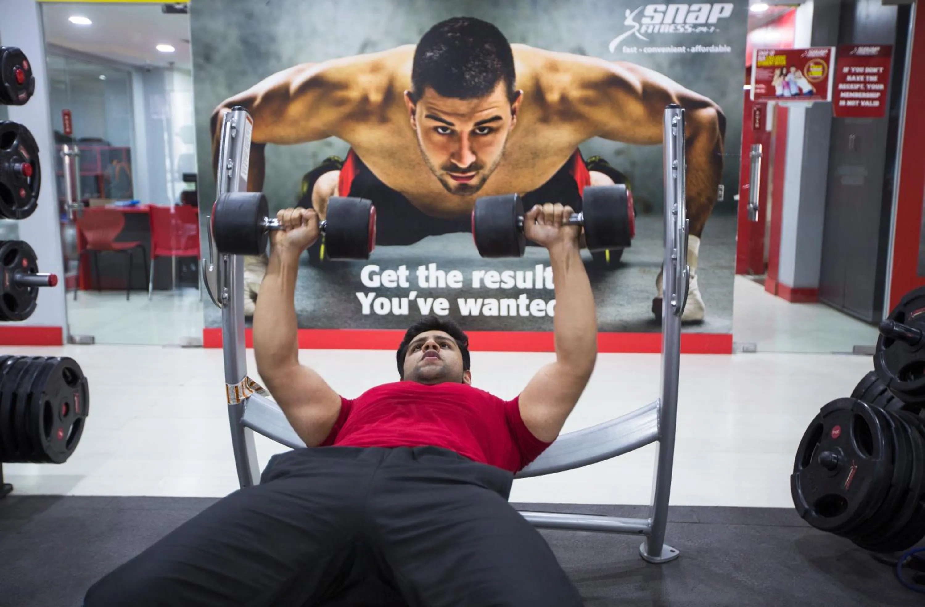 Fitness centre/facilities in Golden Tulip Vasundhara