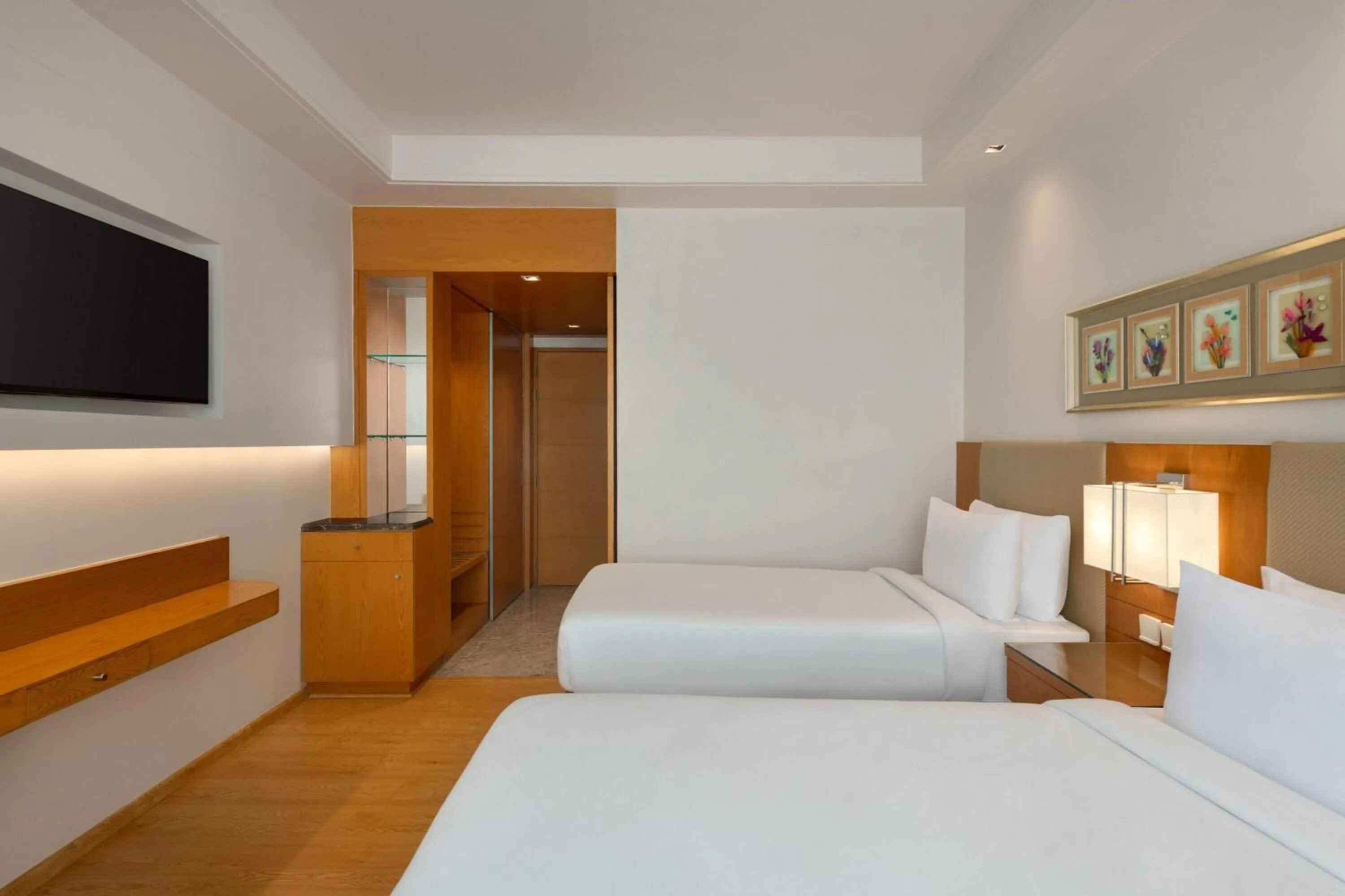 Photo of the whole room, Bed in Ramada by Wyndham Ghaziabad Vasundhara