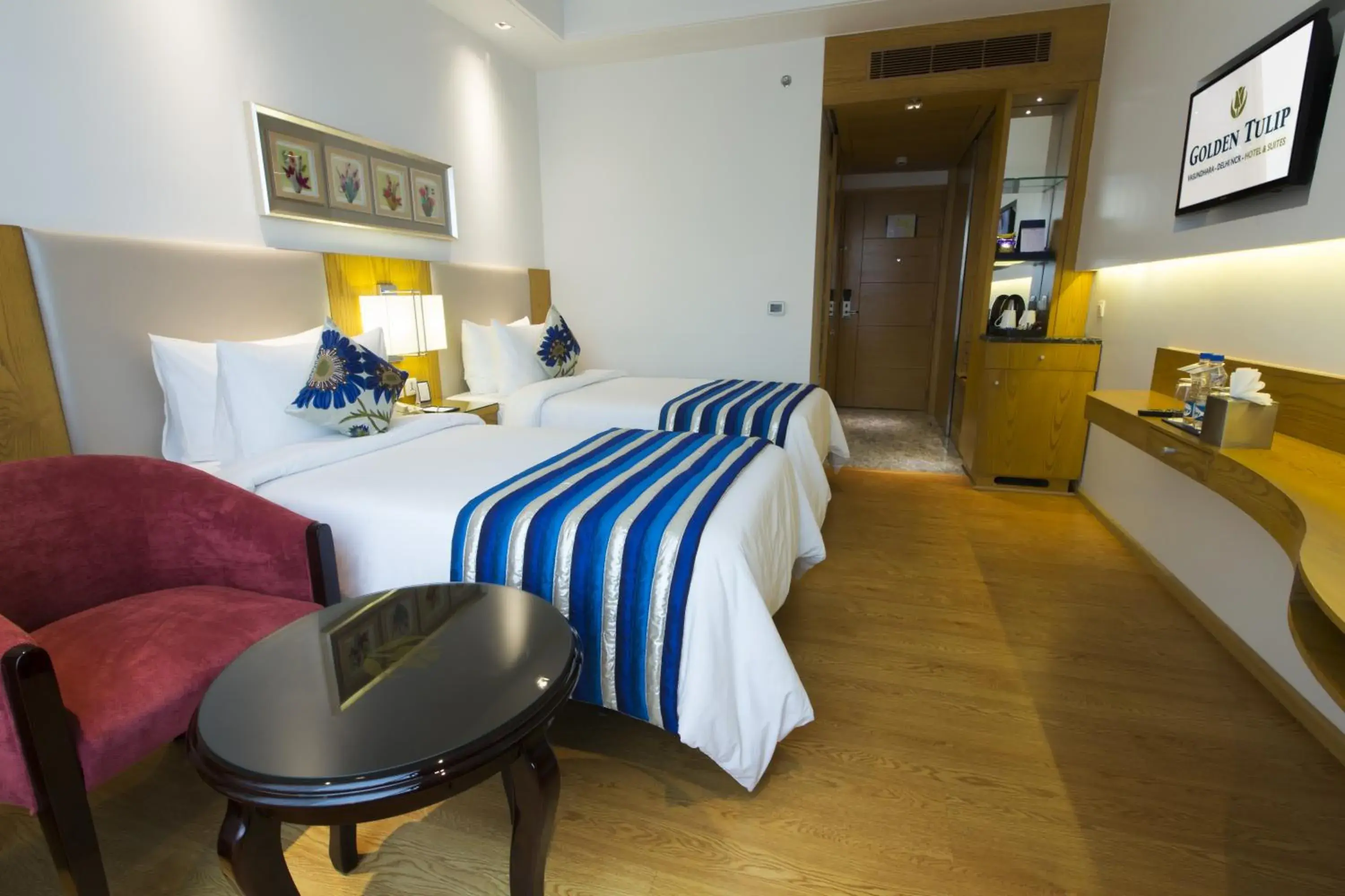 Executive Twin Room - single occupancy in Golden Tulip Vasundhara Executive Twin Room - single occupancy in Golden Tulip Vasundhara