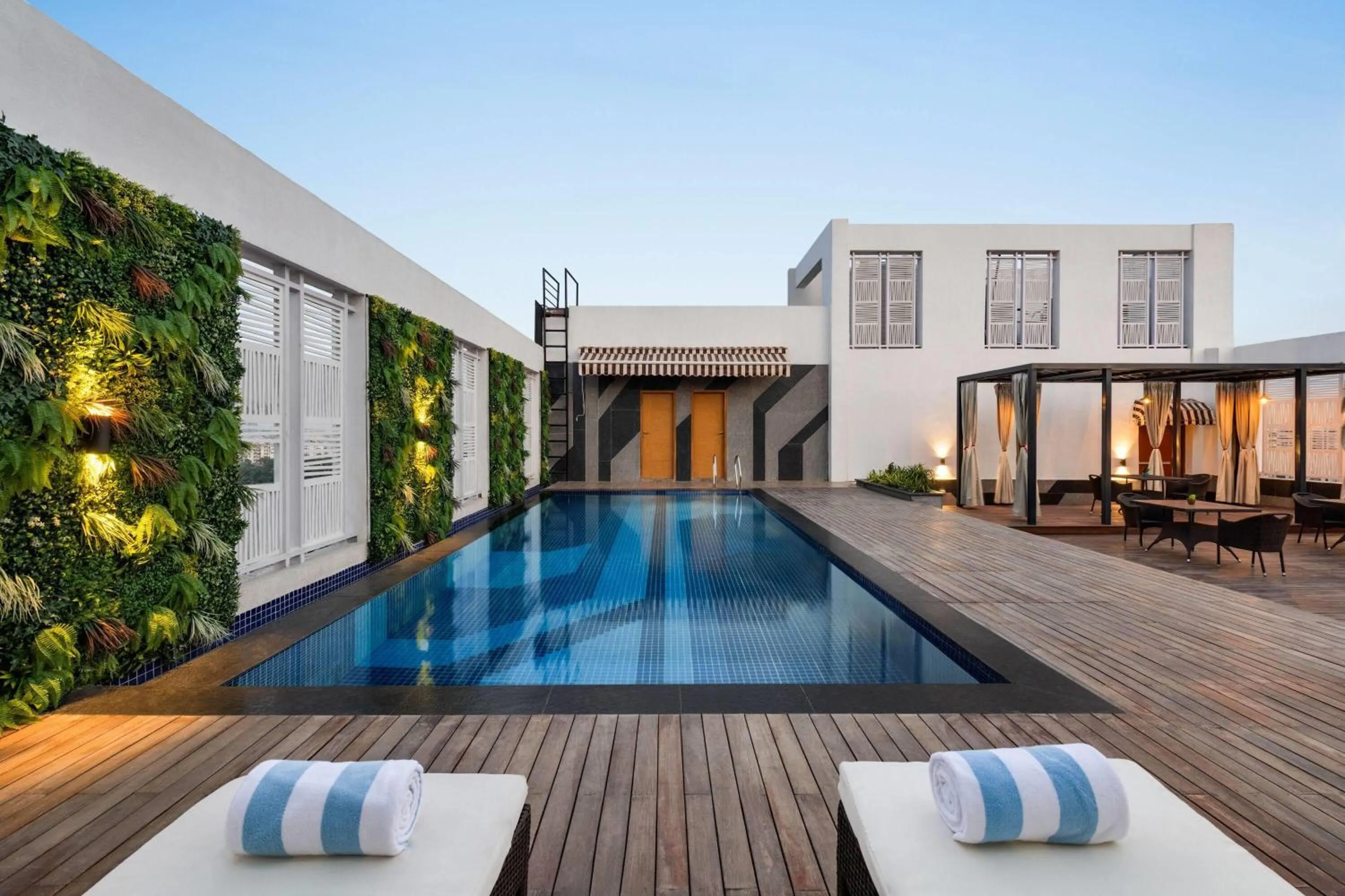 Swimming pool in Ramada by Wyndham Ghaziabad Vasundhara