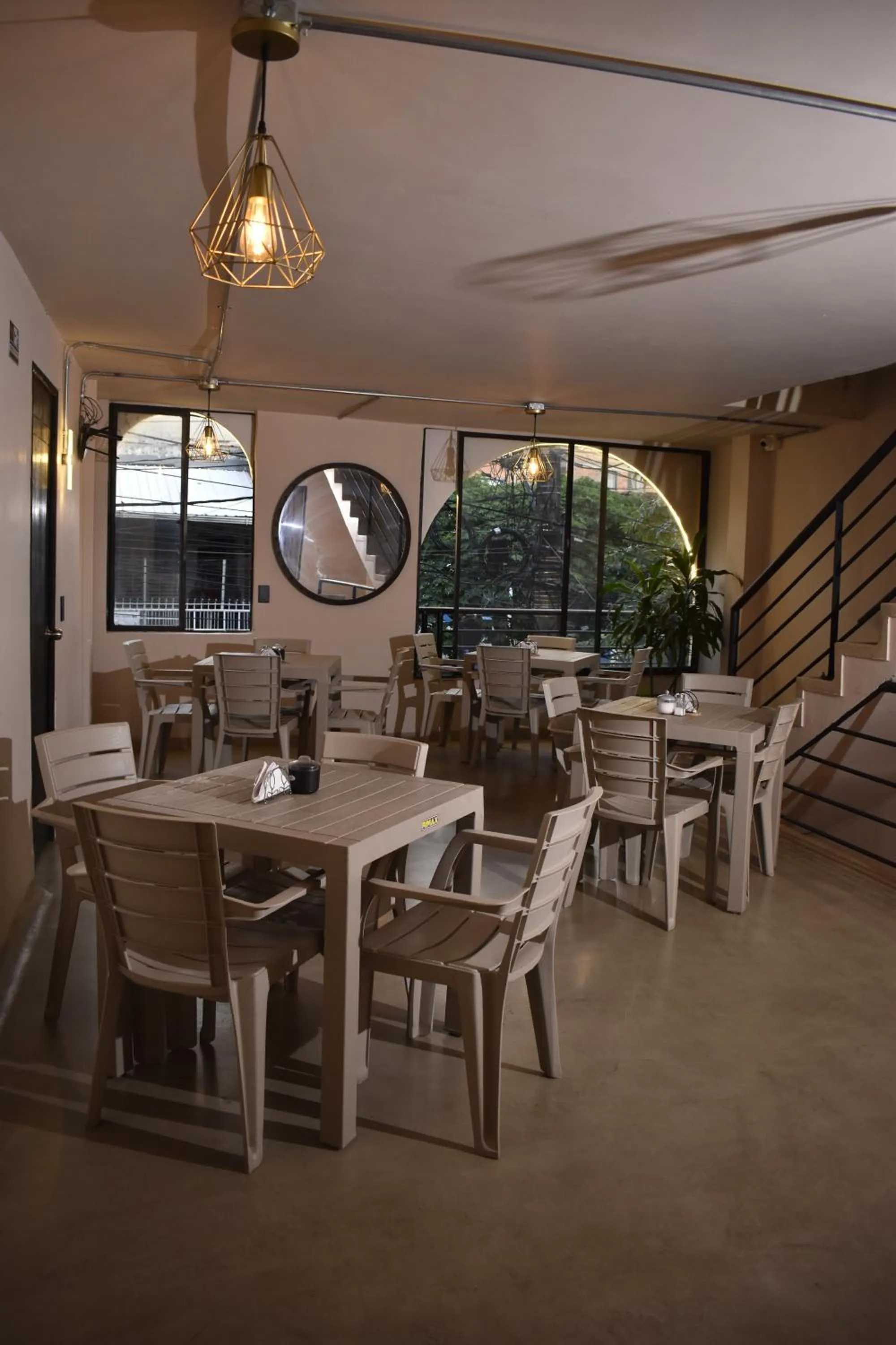 Dining area in History Center Hotel