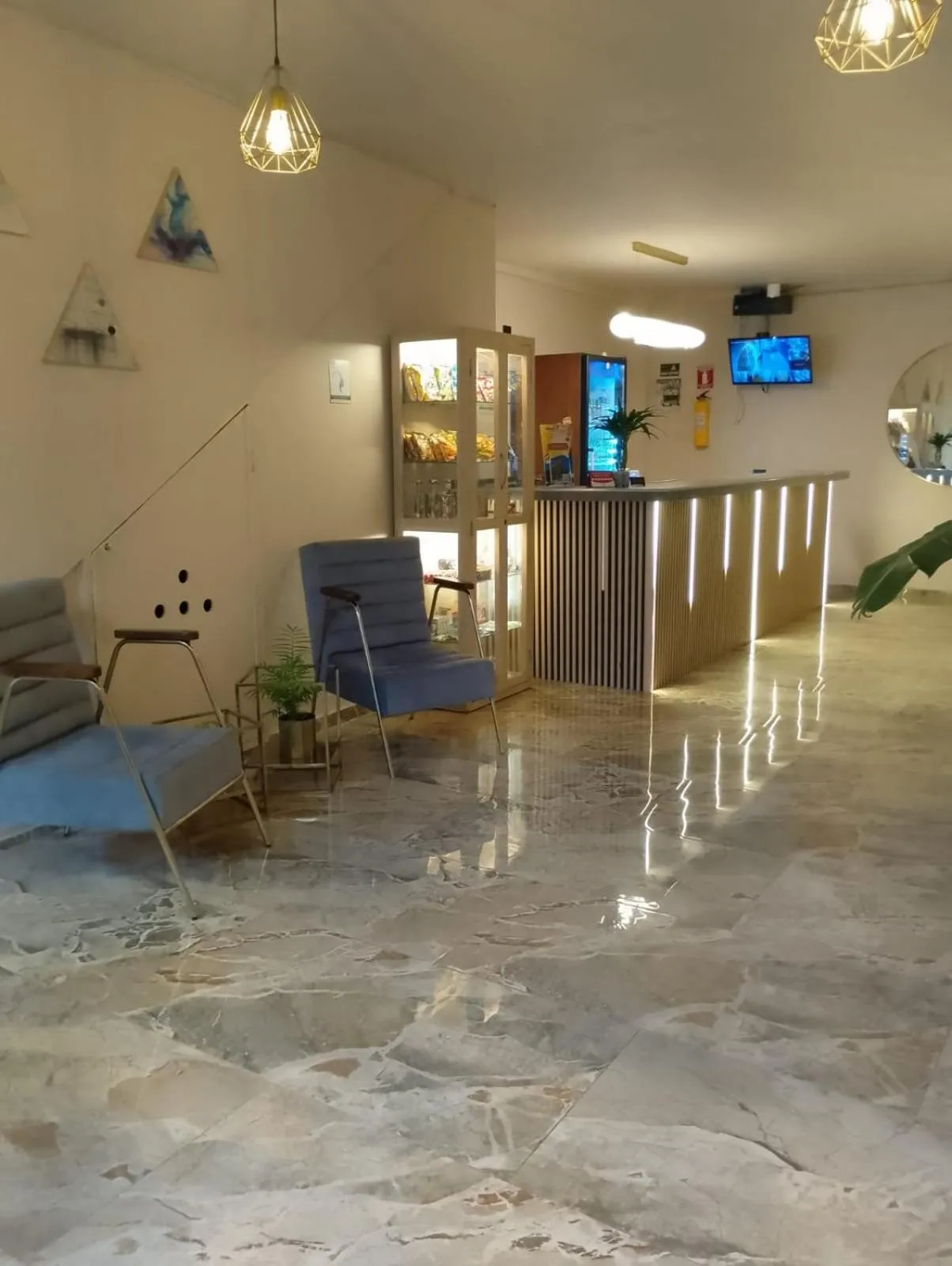 Living room in History Center Hotel