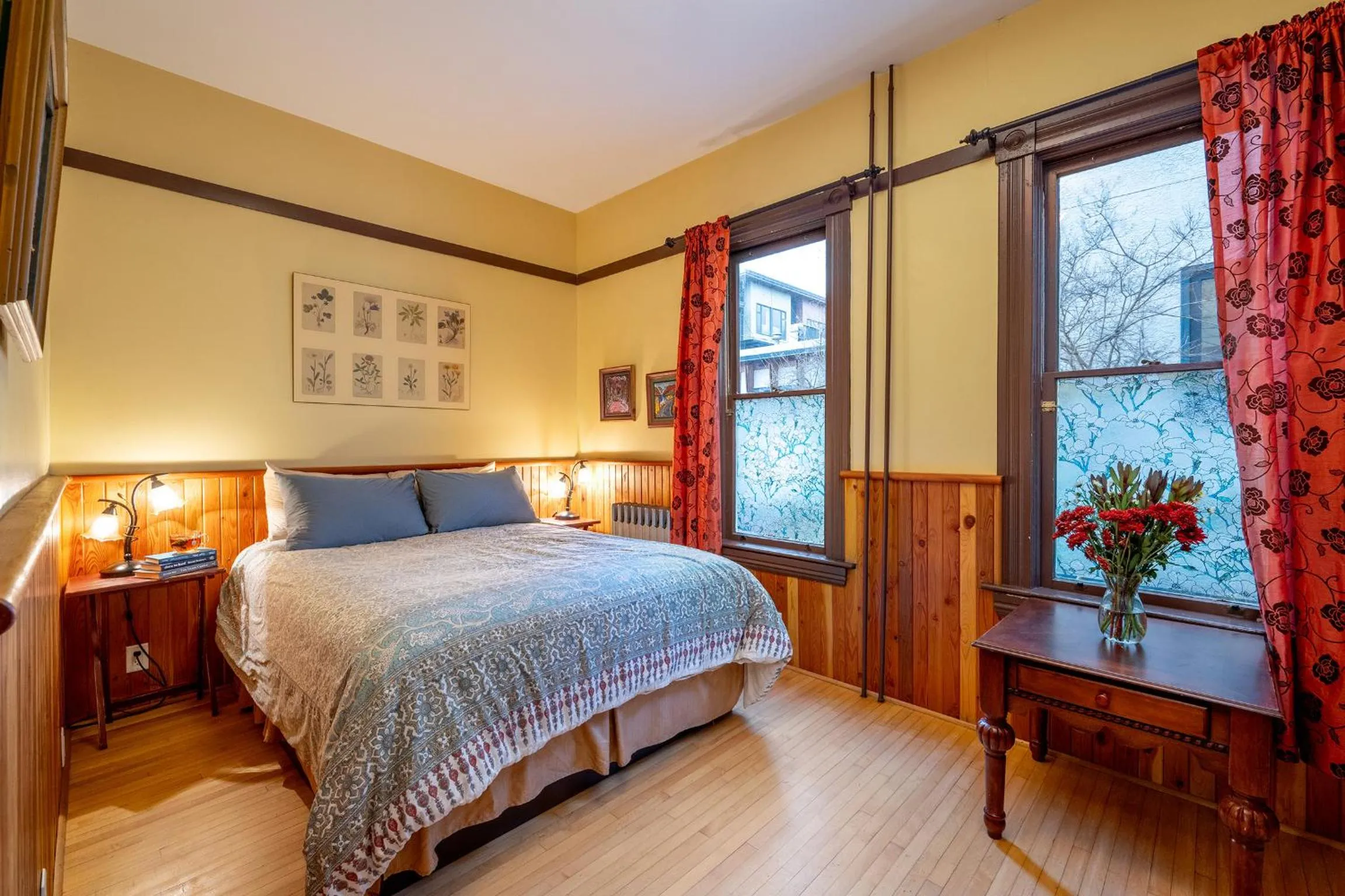 Bedroom, Bed in Victoria Falls House Inn