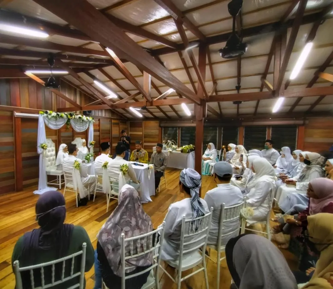 wedding in Bagas Zakariah Orchard Lodge
