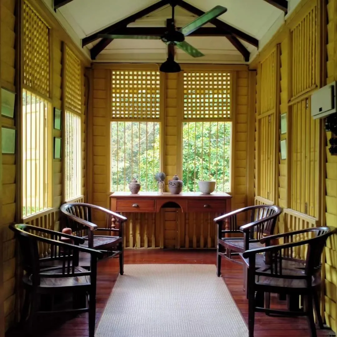Living room in Bagas Zakariah Orchard Lodge