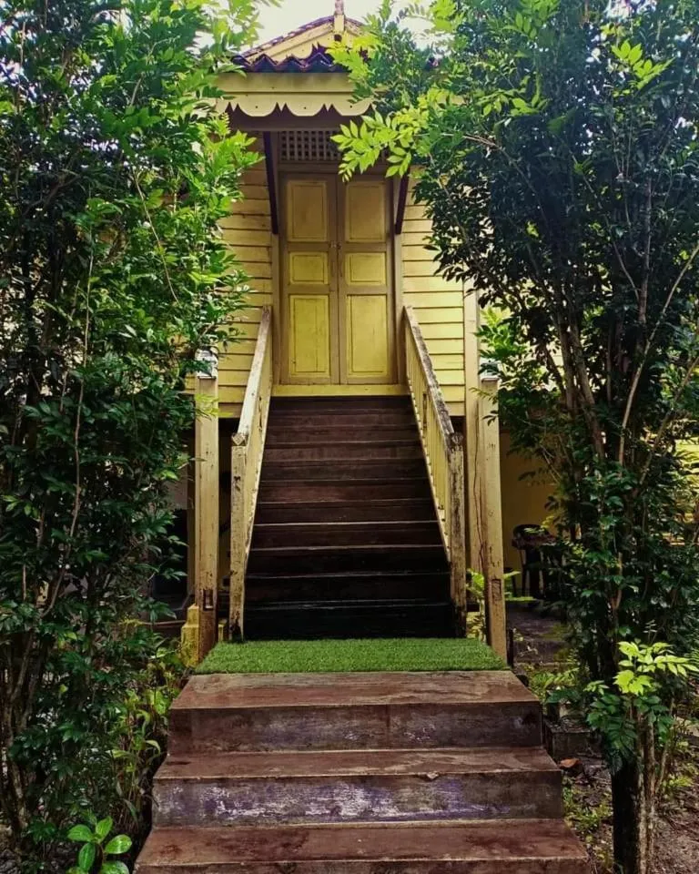 Property building in Bagas Zakariah Orchard Lodge