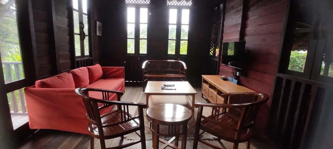 Living room in Bagas Zakariah Orchard Lodge