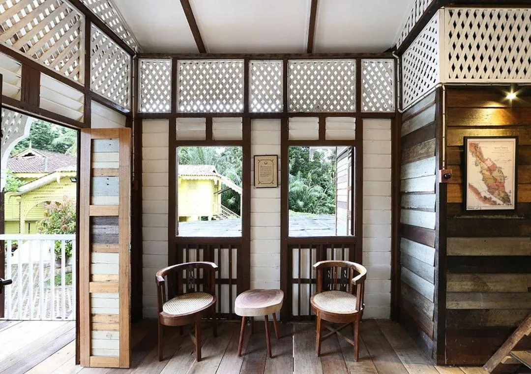 Living room in Bagas Zakariah Orchard Lodge