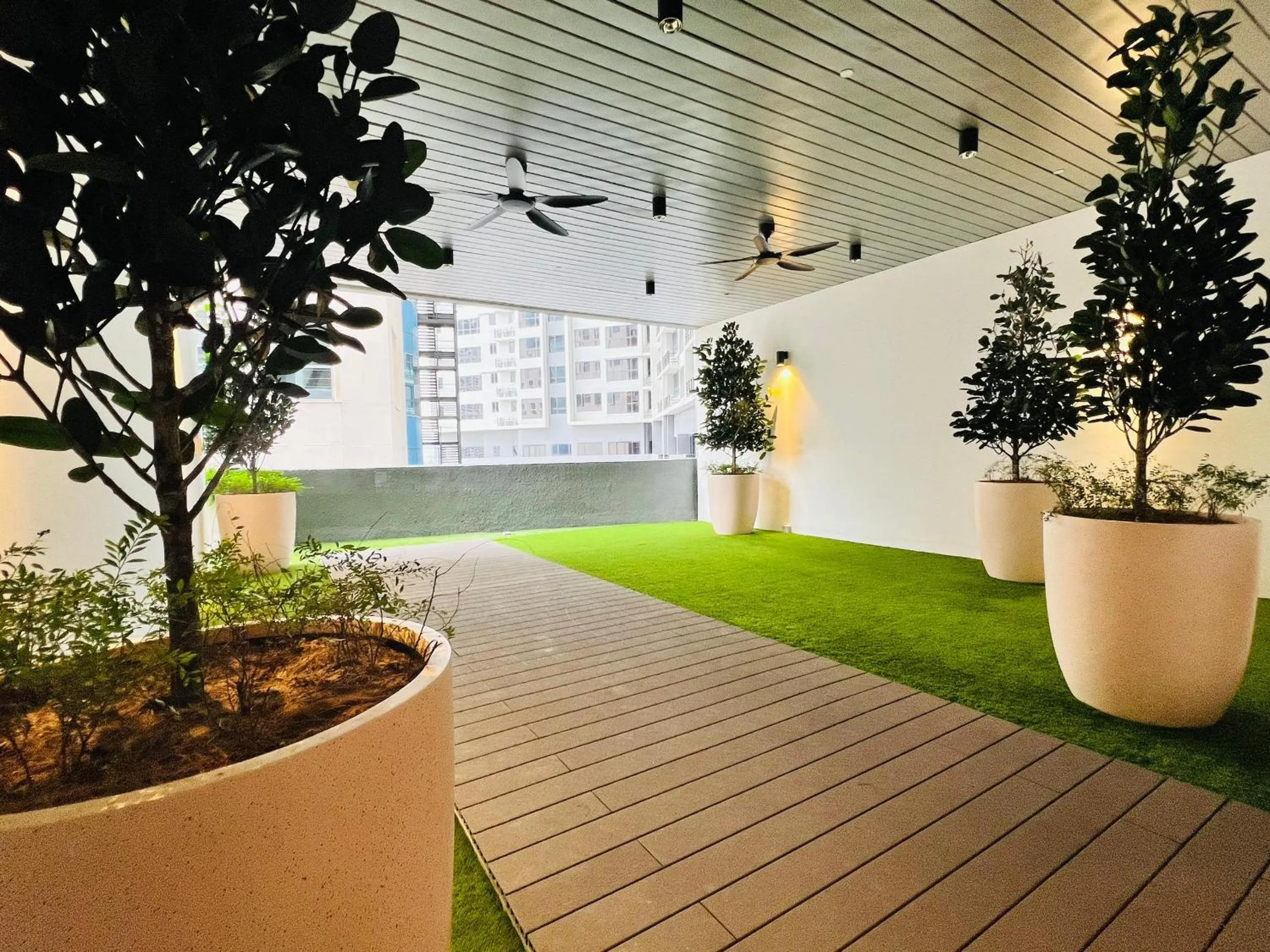 Garden in Agile Bukit Bintang by DeUrban