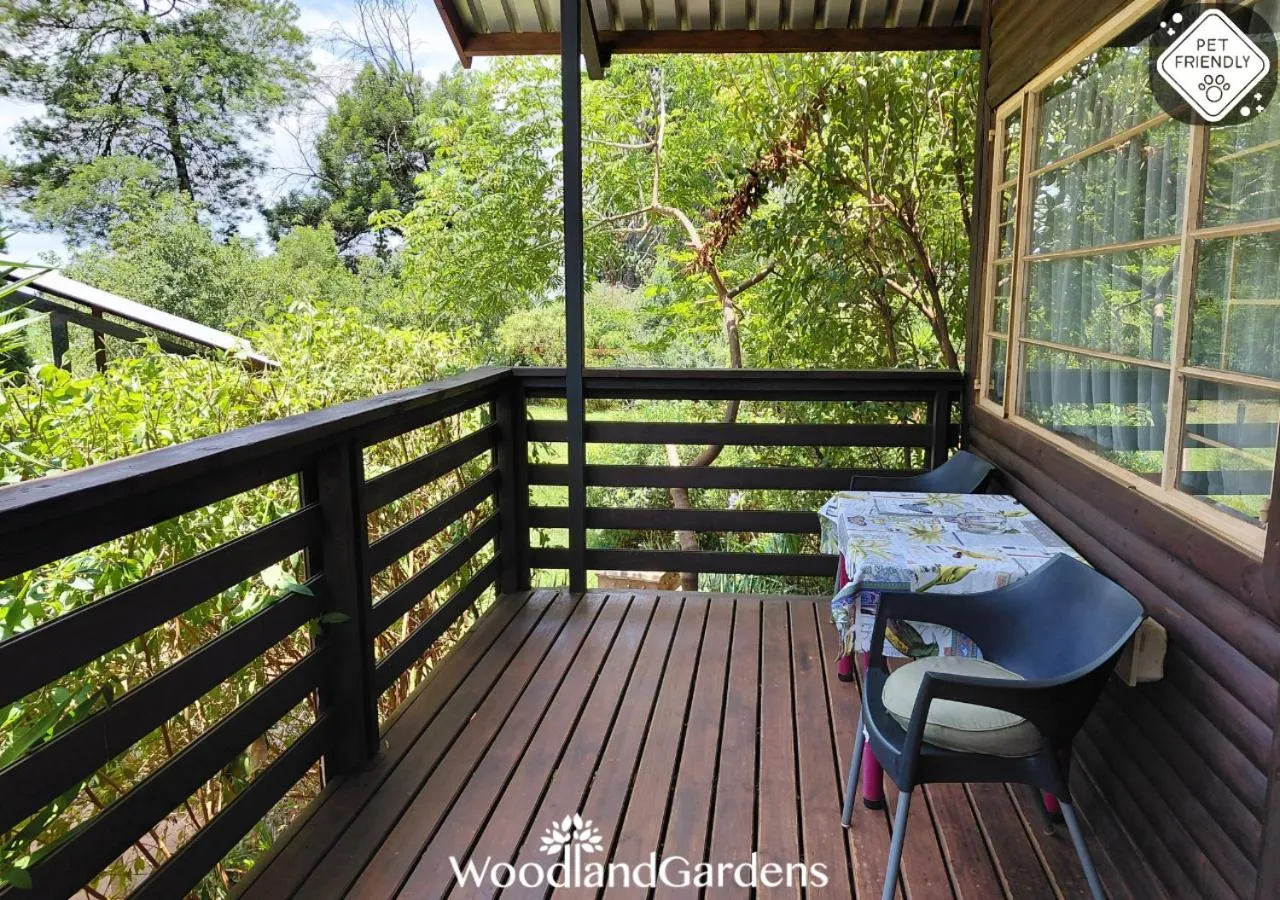 Garden in Woodland Gardens Self catering Pet Friendly Lodge
