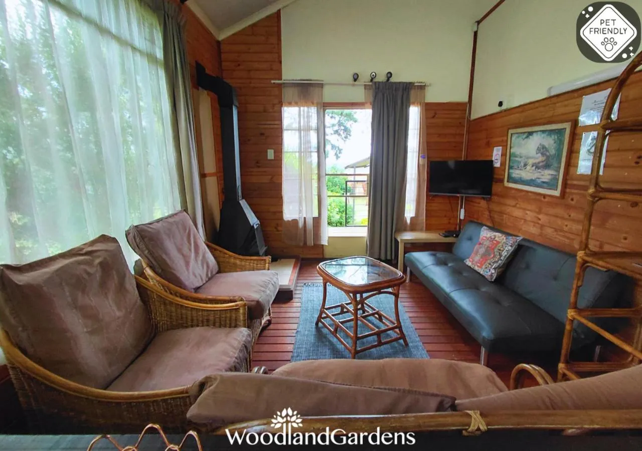 Living room in Woodland Gardens Self catering Pet Friendly Lodge