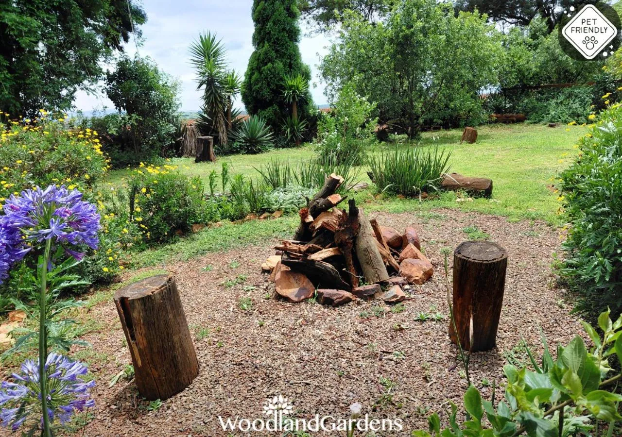 Garden in Woodland Gardens Self catering Pet Friendly Lodge