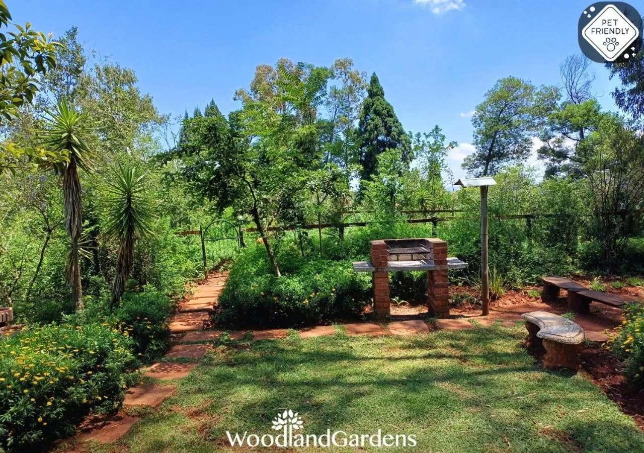 Garden in Woodland Gardens Self catering Pet Friendly Lodge