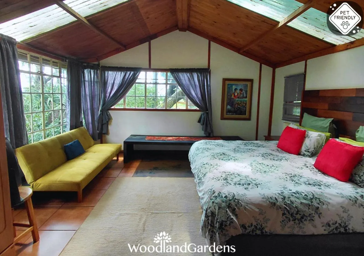 Bed in Woodland Gardens Self catering Pet Friendly Lodge