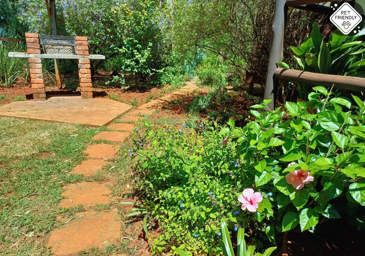 Garden in Woodland Gardens Self catering Pet Friendly Lodge