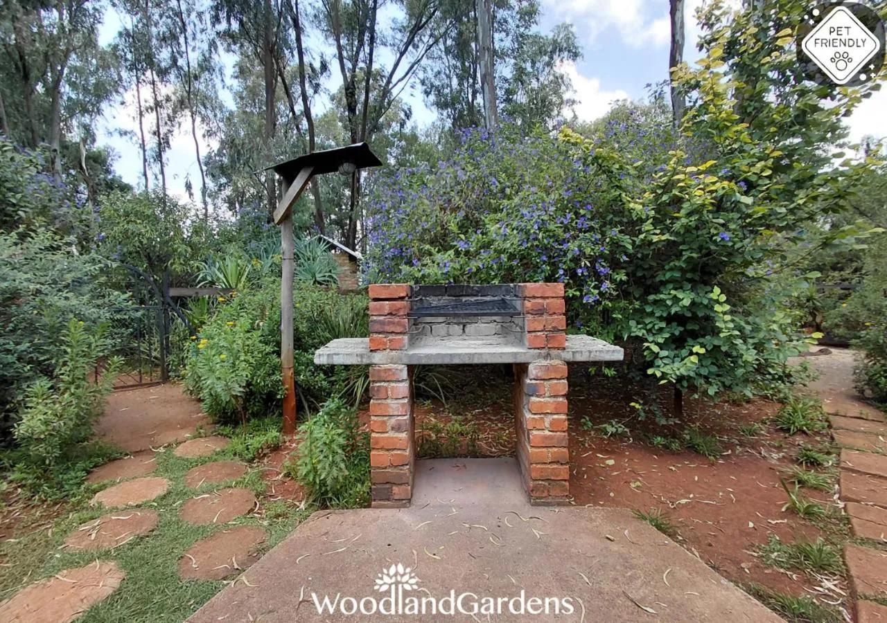 BBQ facilities in Woodland Gardens Self catering Pet Friendly Lodge