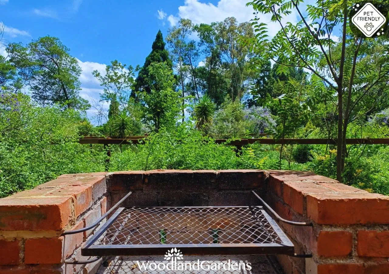 BBQ facilities in Woodland Gardens Self catering Pet Friendly Lodge