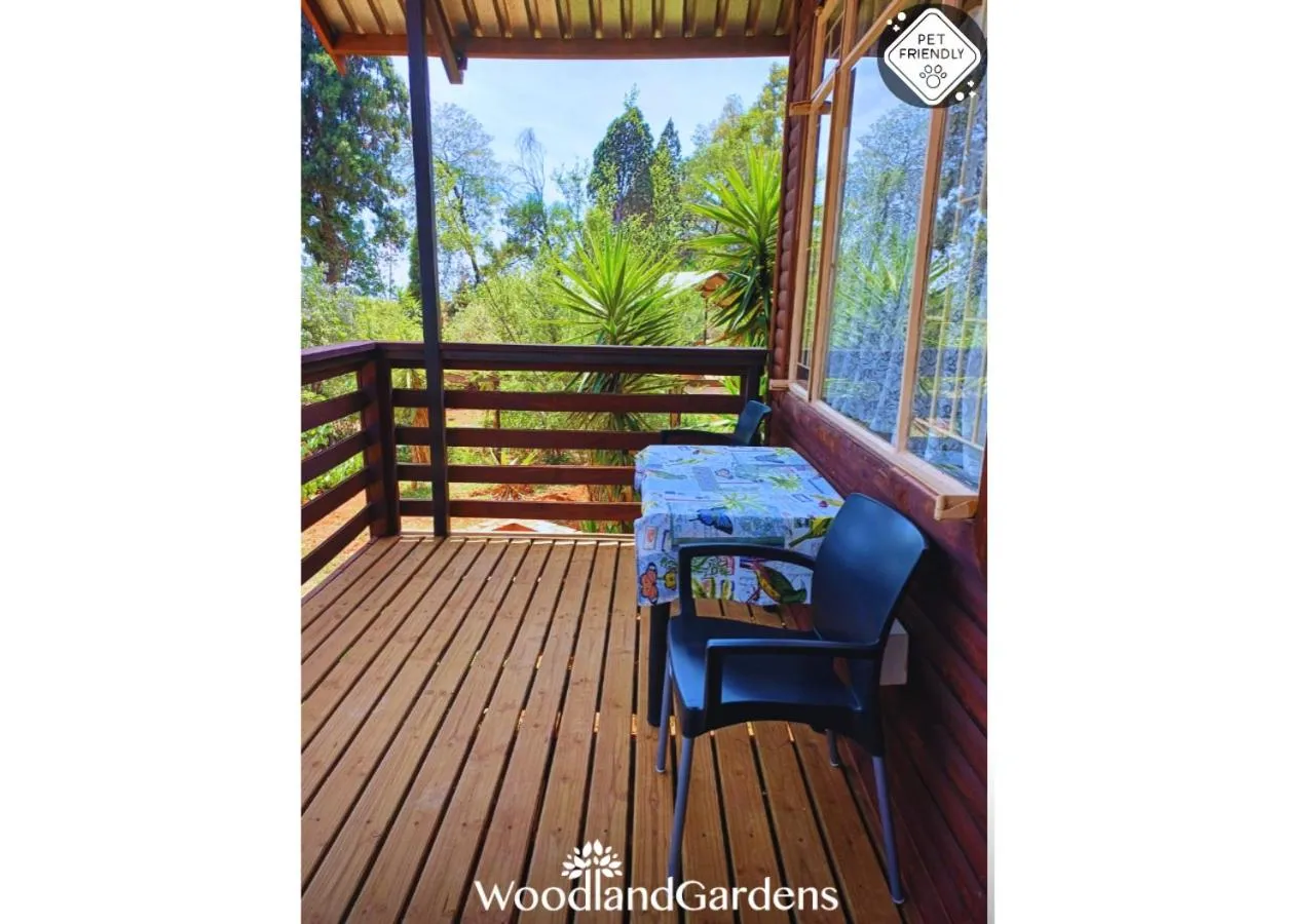 Balcony/Terrace in Woodland Gardens Self catering Pet Friendly Lodge