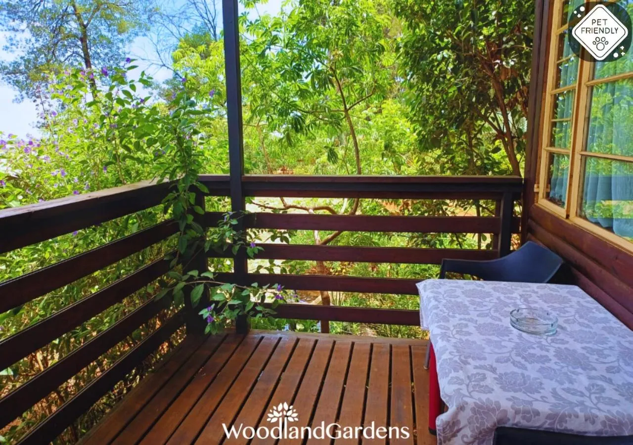 Balcony/Terrace in Woodland Gardens Self catering Pet Friendly Lodge