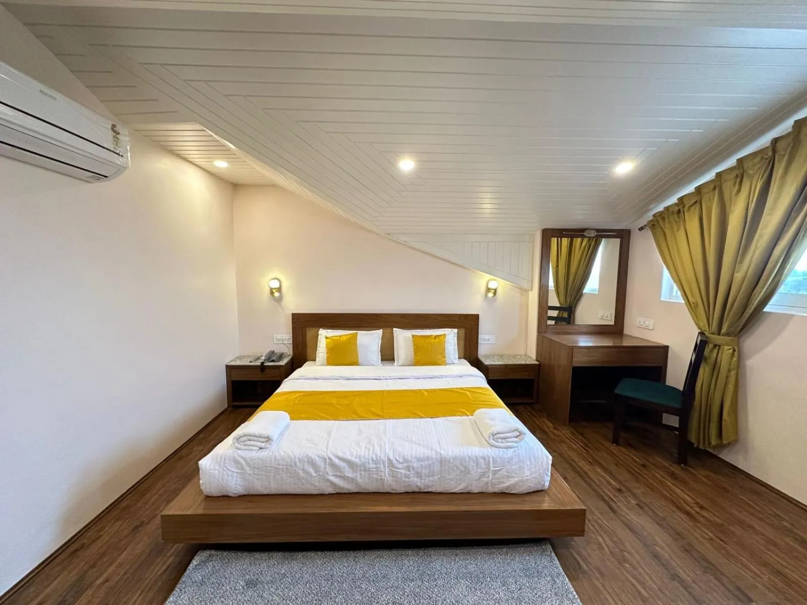 Bed in Luxe Haven Residency