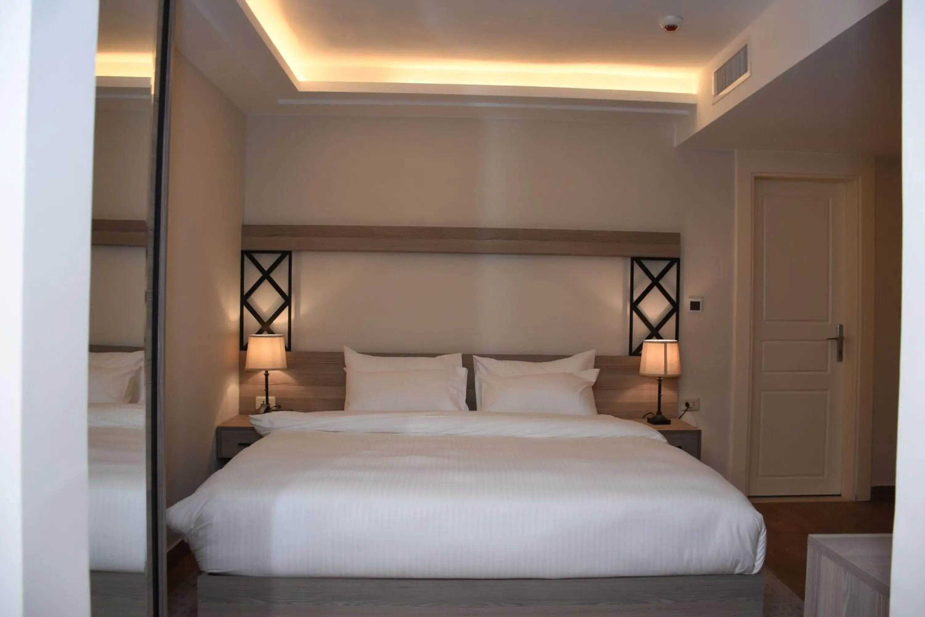 One-Bedroom Suite in Sukoon Hotel Amman One-Bedroom Suite in Sukoon Hotel Amman