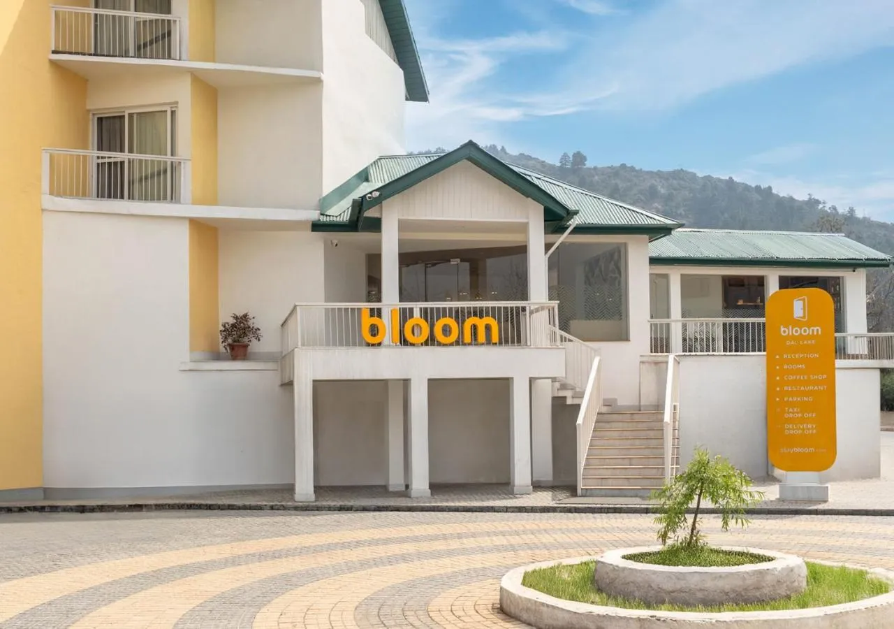 Property building in Bloom Boutique l Dal Lake