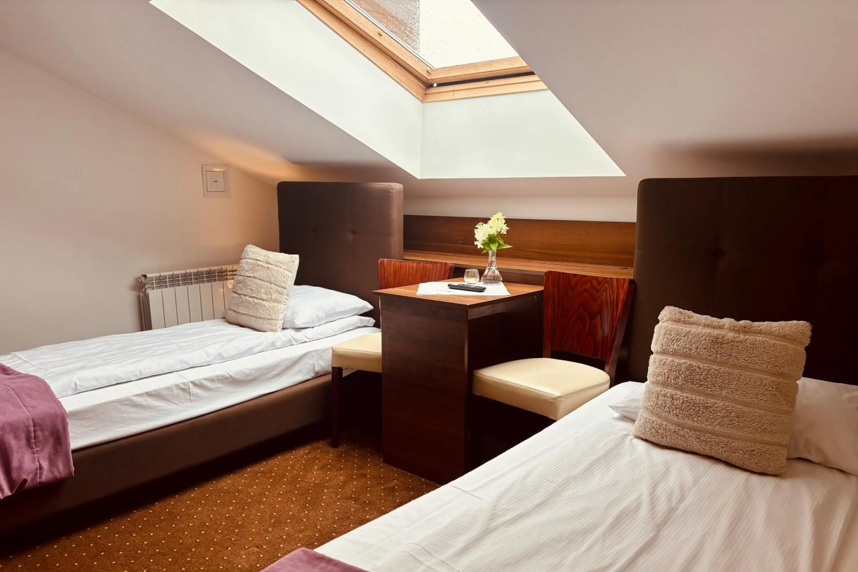 Photo of the whole room, Bed in Pod Wzgórzem Bed & Breakfast