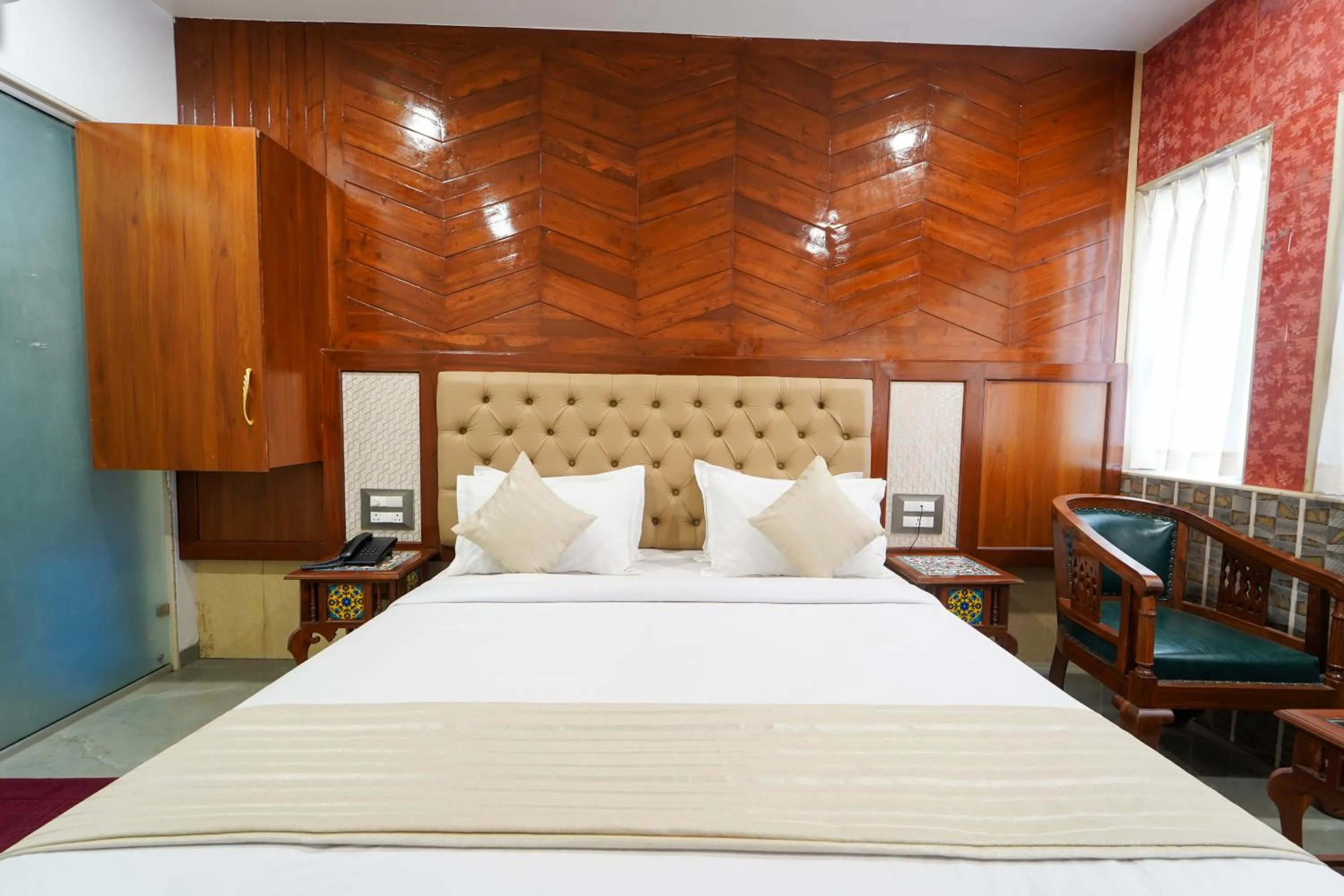 Hotel Bright Star
