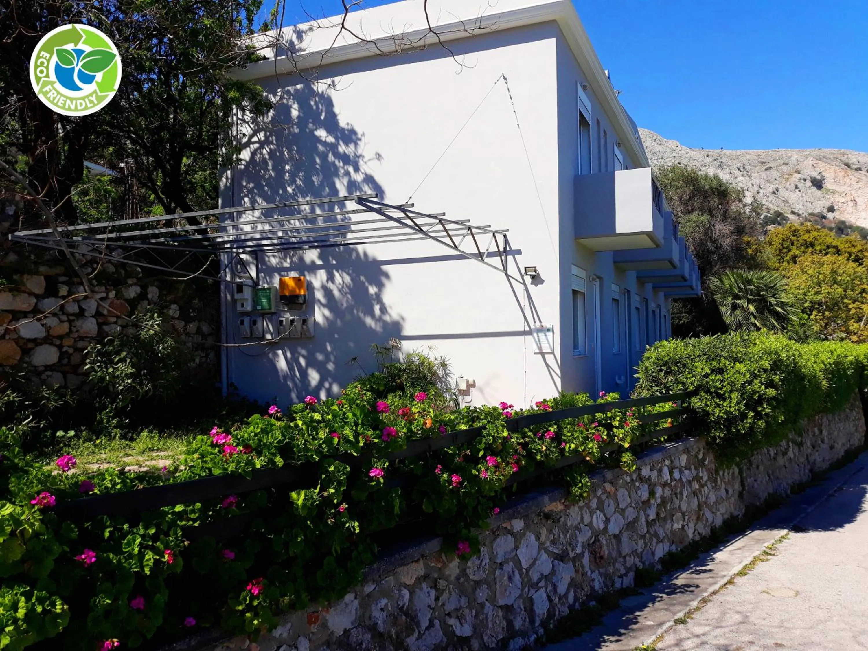 Property building in Point Twins Apartments