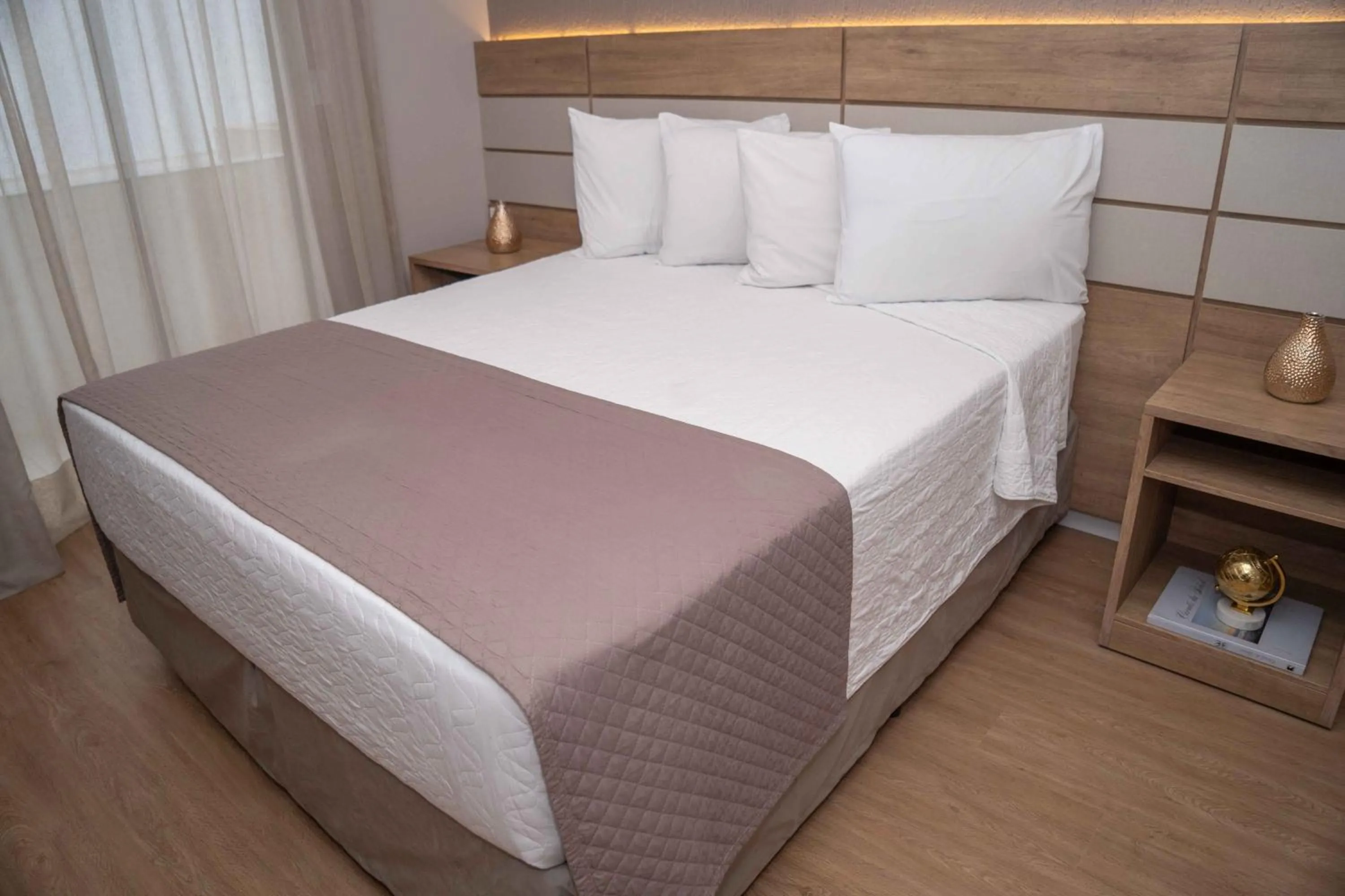 Decorative detail, Bed in Hotel Capital Das Pedras