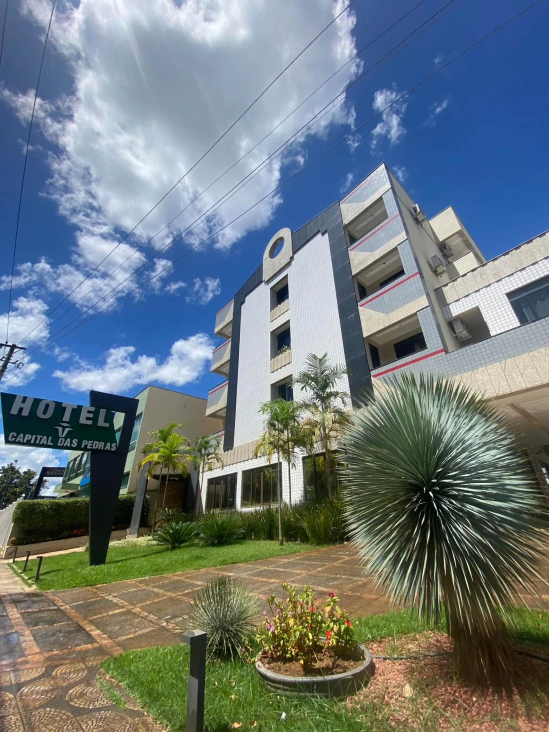 Property building in Hotel Capital Das Pedras